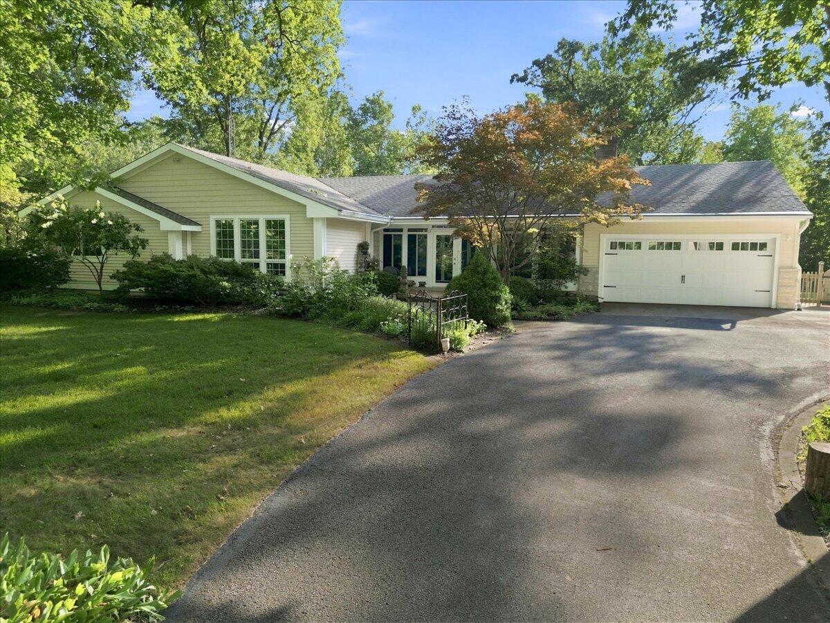 8811 Ainsworth Road — photo