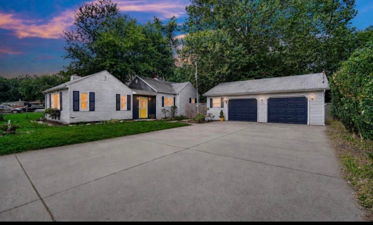 2696 Edgewood Street — photo