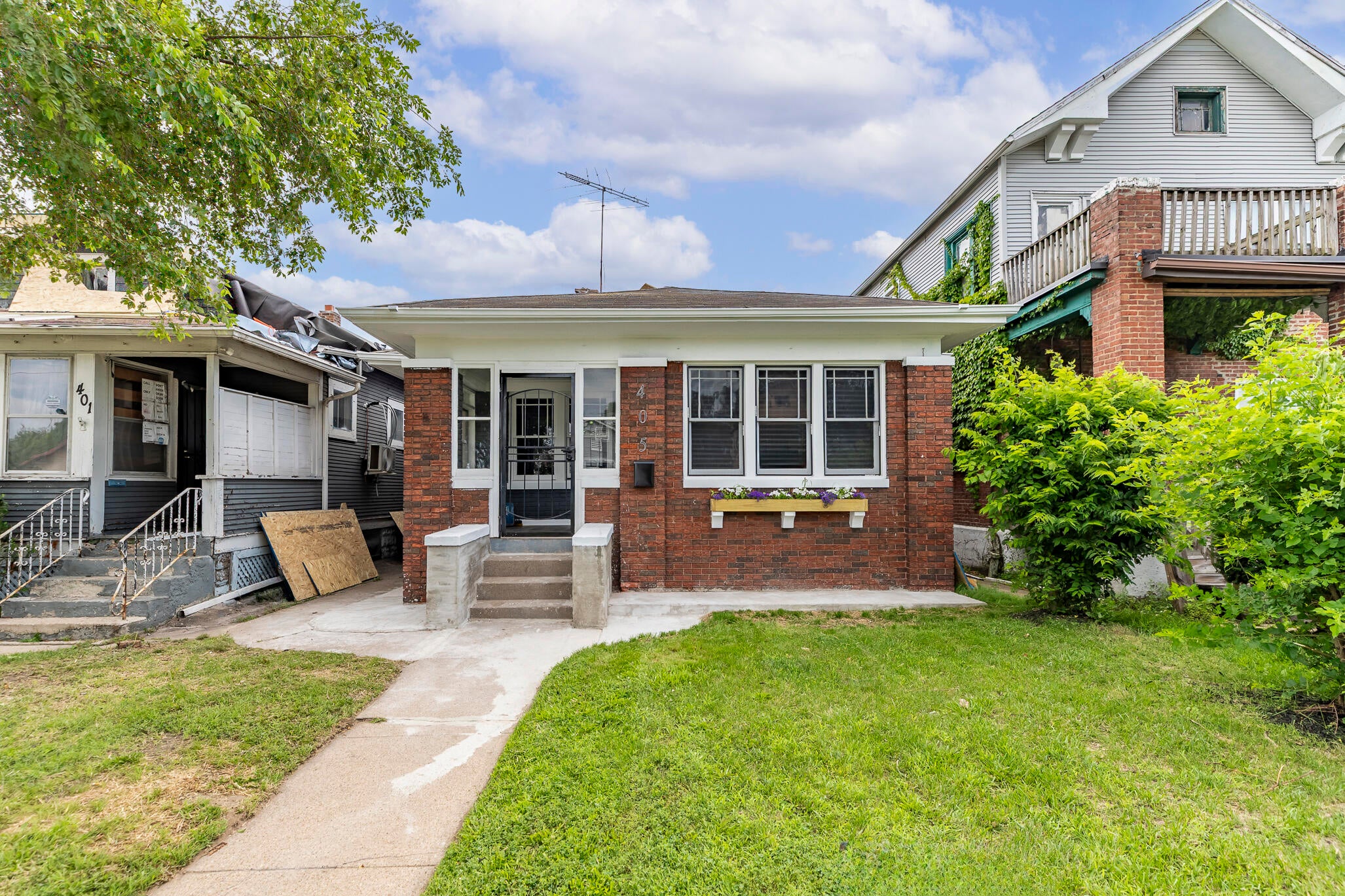 405 Marshall Street — photo