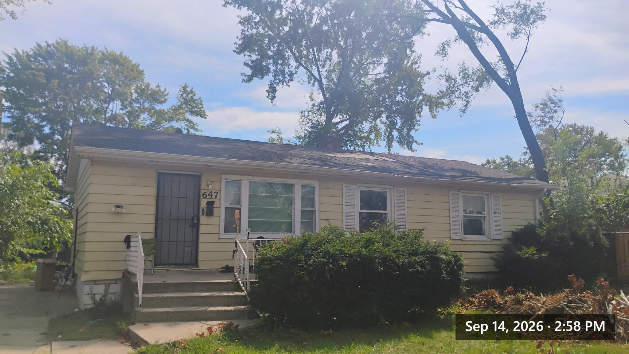647 N New Hampshire Street — photo