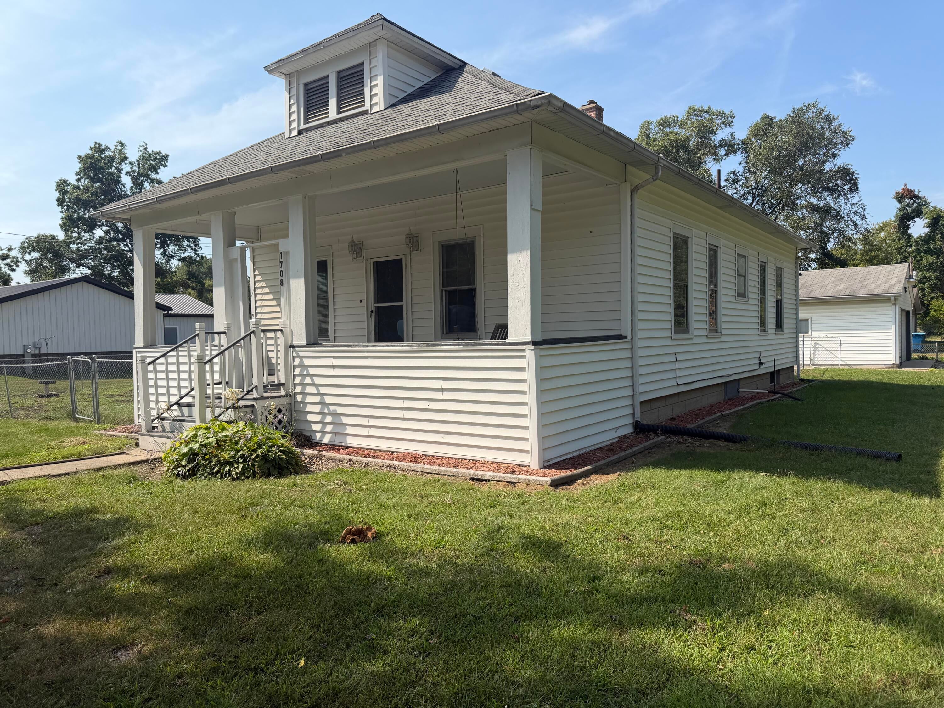 1708 Tower Street — photo