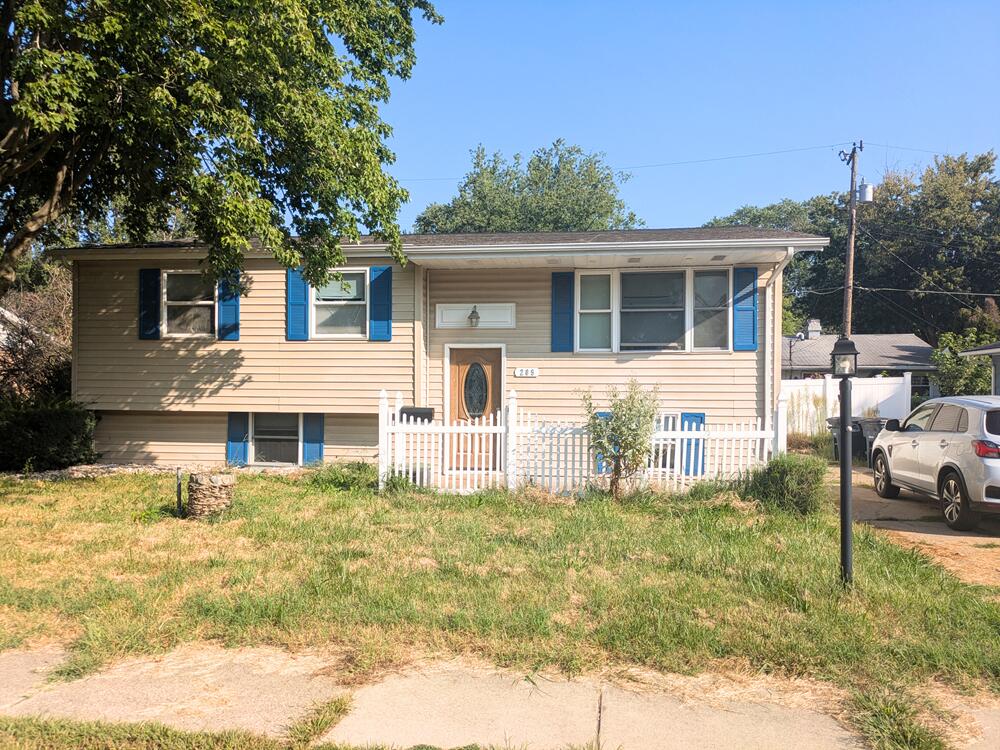 209 Roberta Avenue — photo