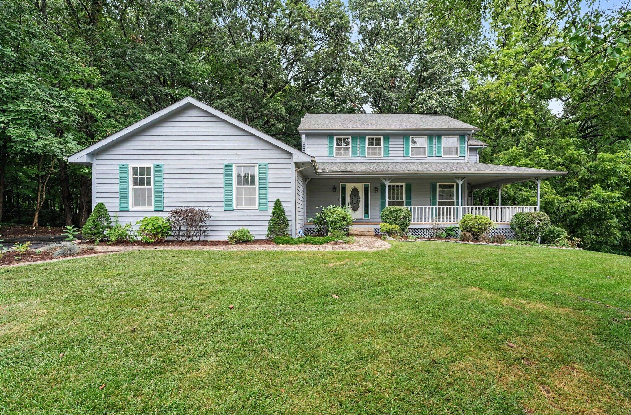 433 Brookshire Court — photo