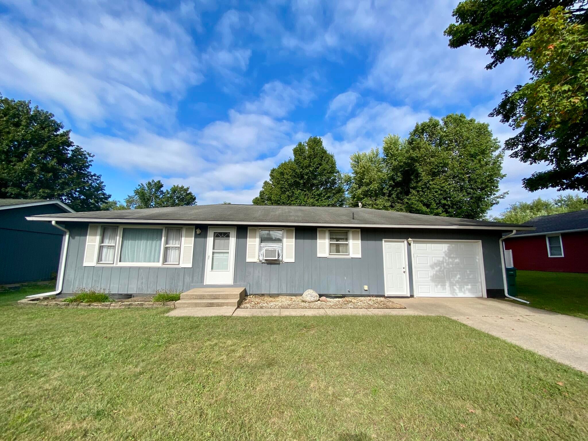 1064 Albin Drive — photo