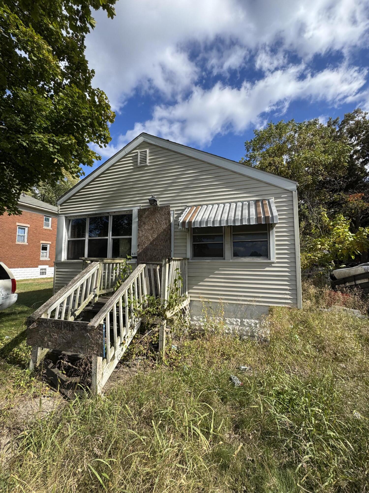 4317 Harrison Street — photo