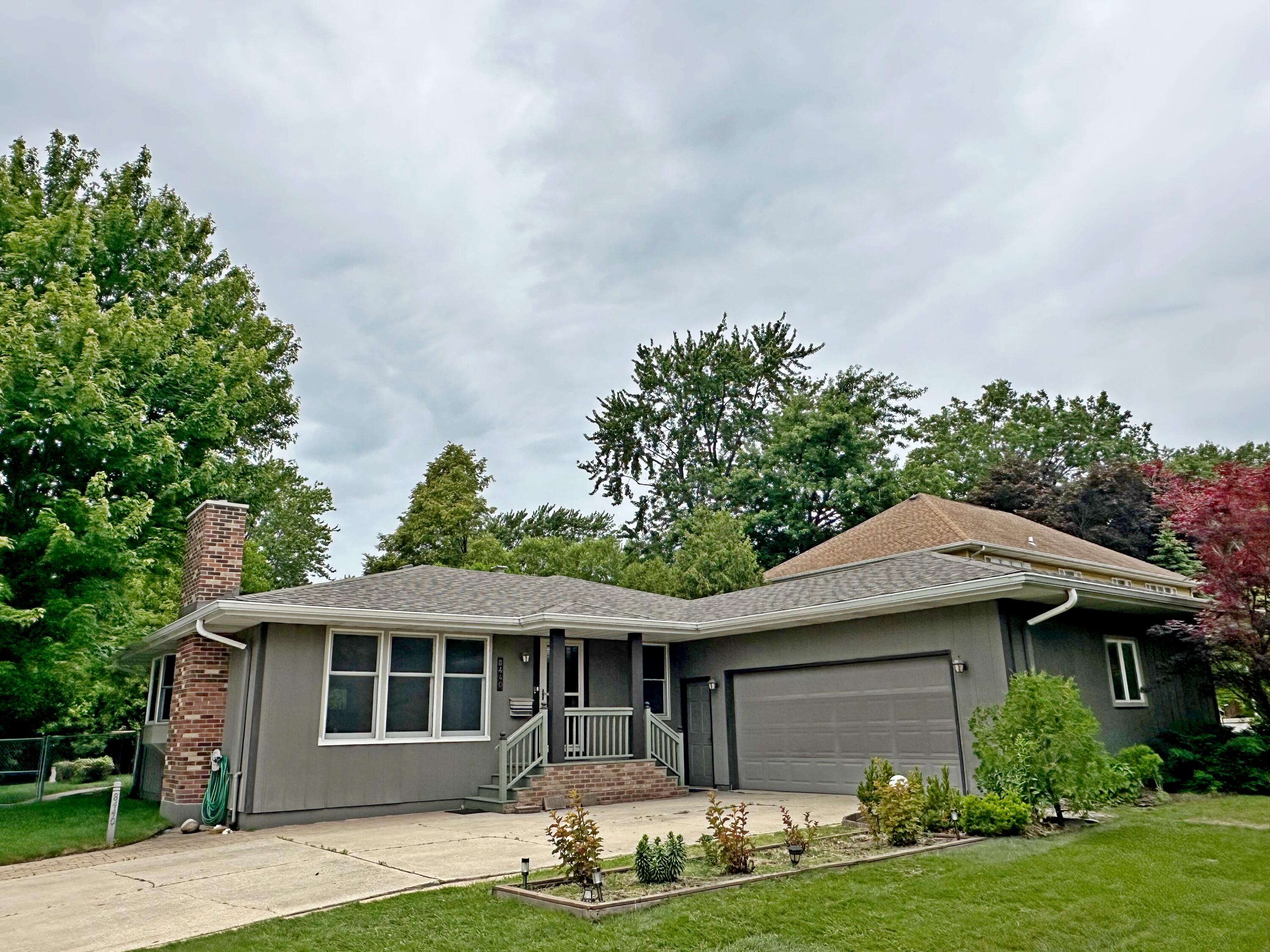 8440 Van Buren Court — photo