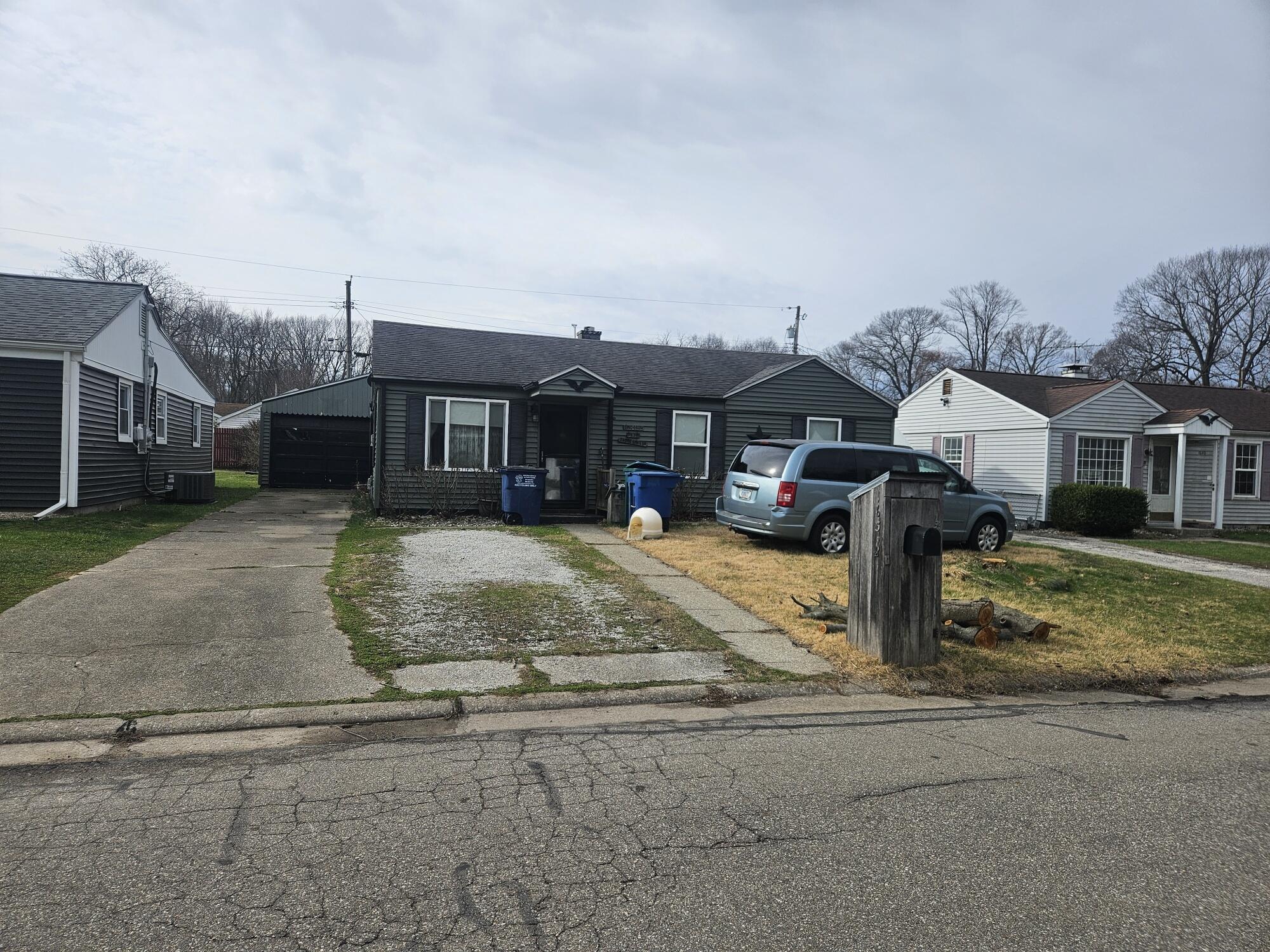 1638 Stone Lake Drive — photo
