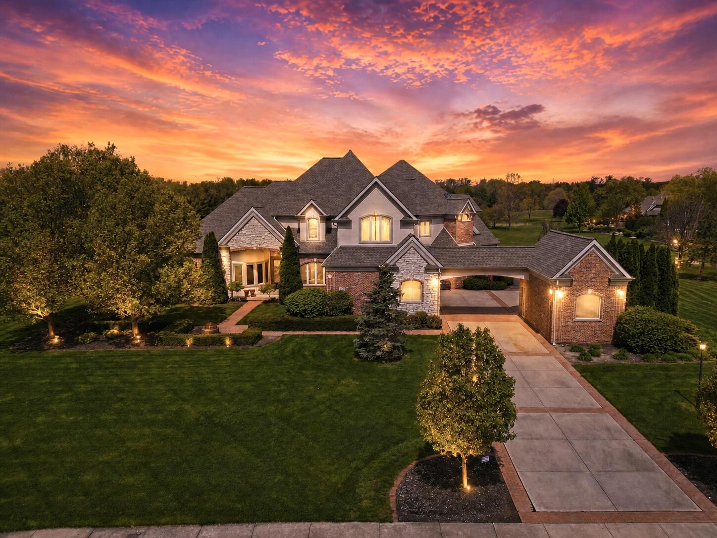 1200 White Hawk Drive — photo