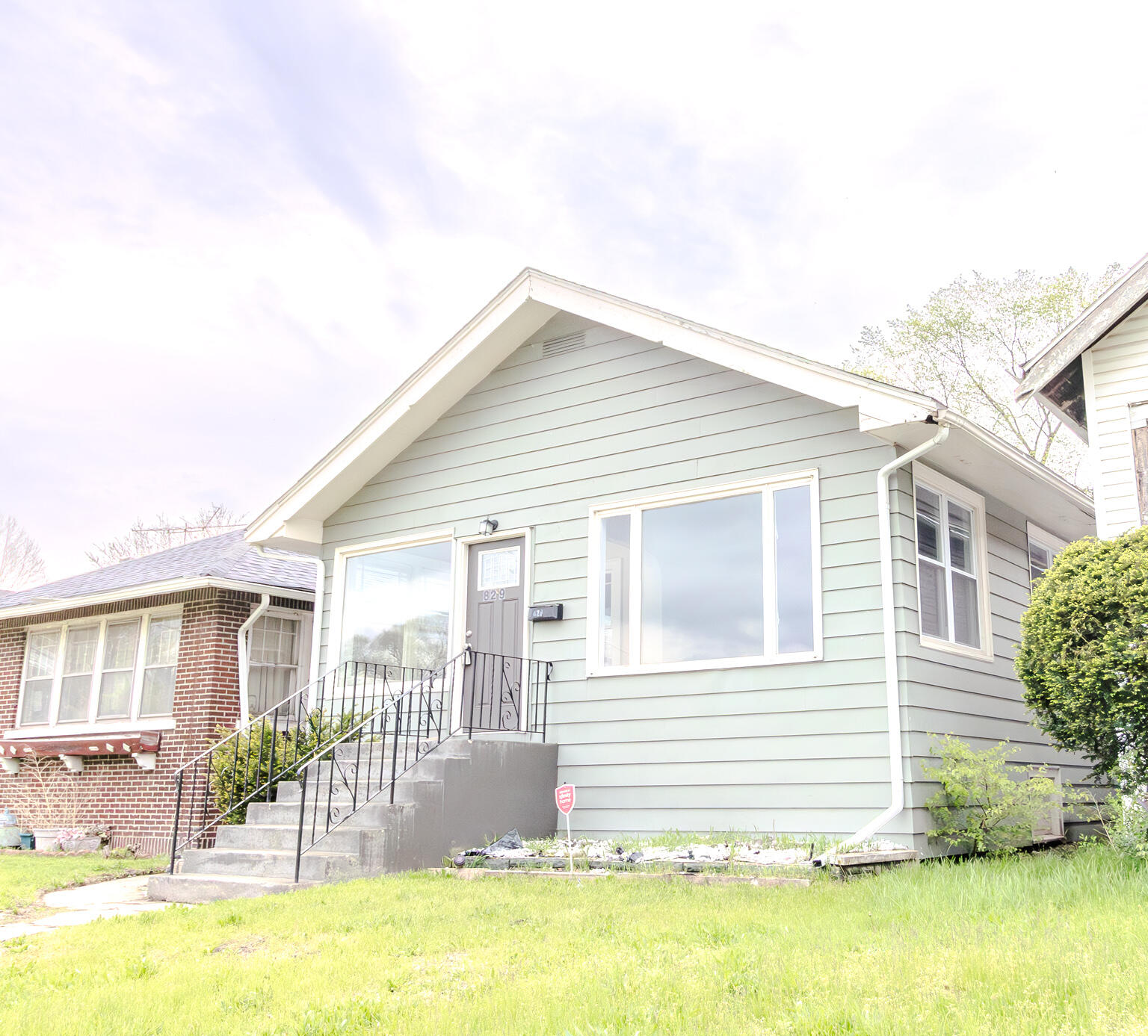 829 Johnson Street — photo