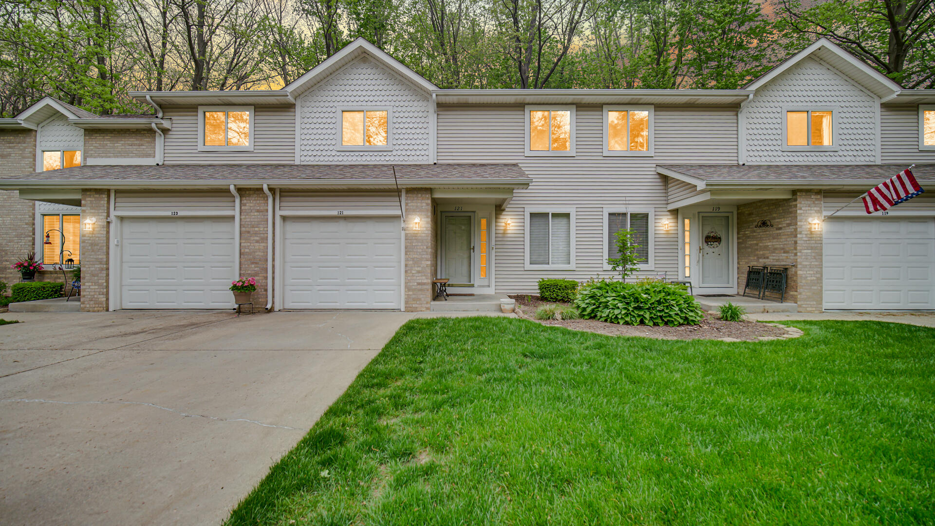 121 Indian Ridge Drive — photo