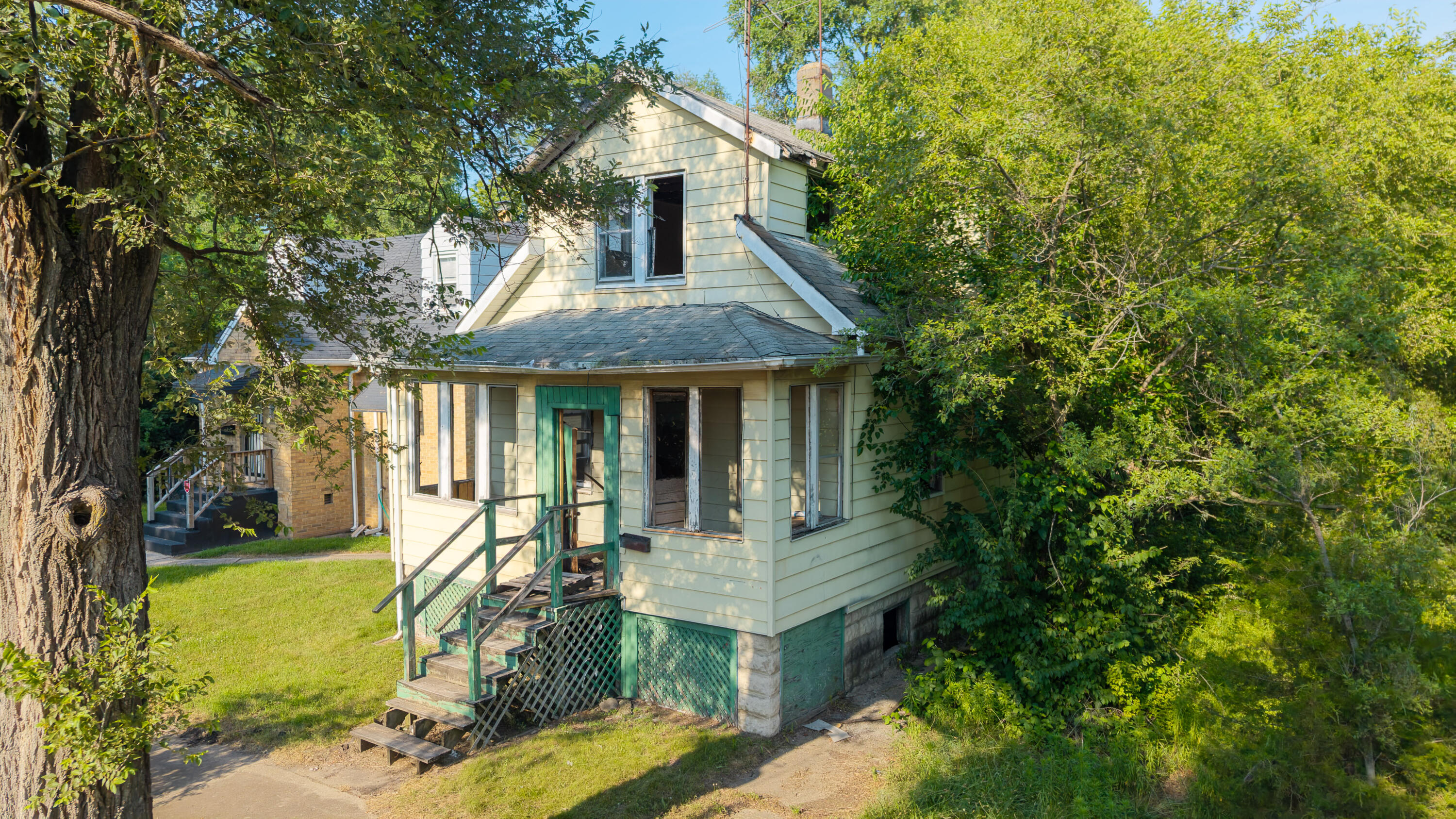 3869 Connecticut Street — photo