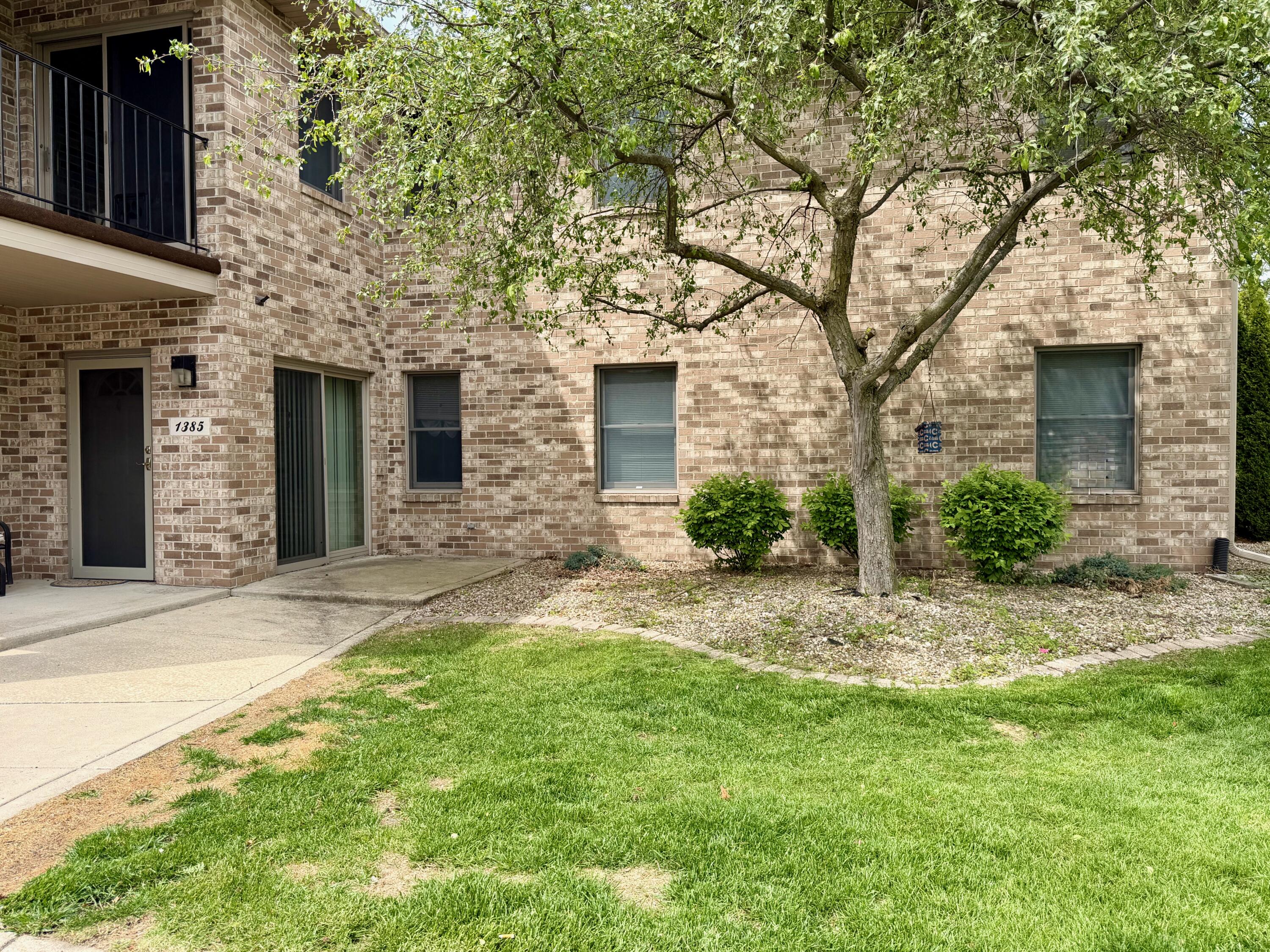 1385 Young Drive — photo