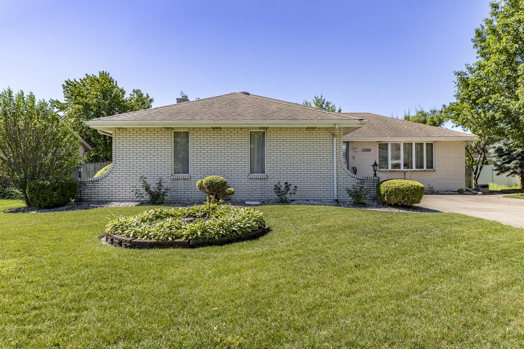 1534 Poplar Lane — photo