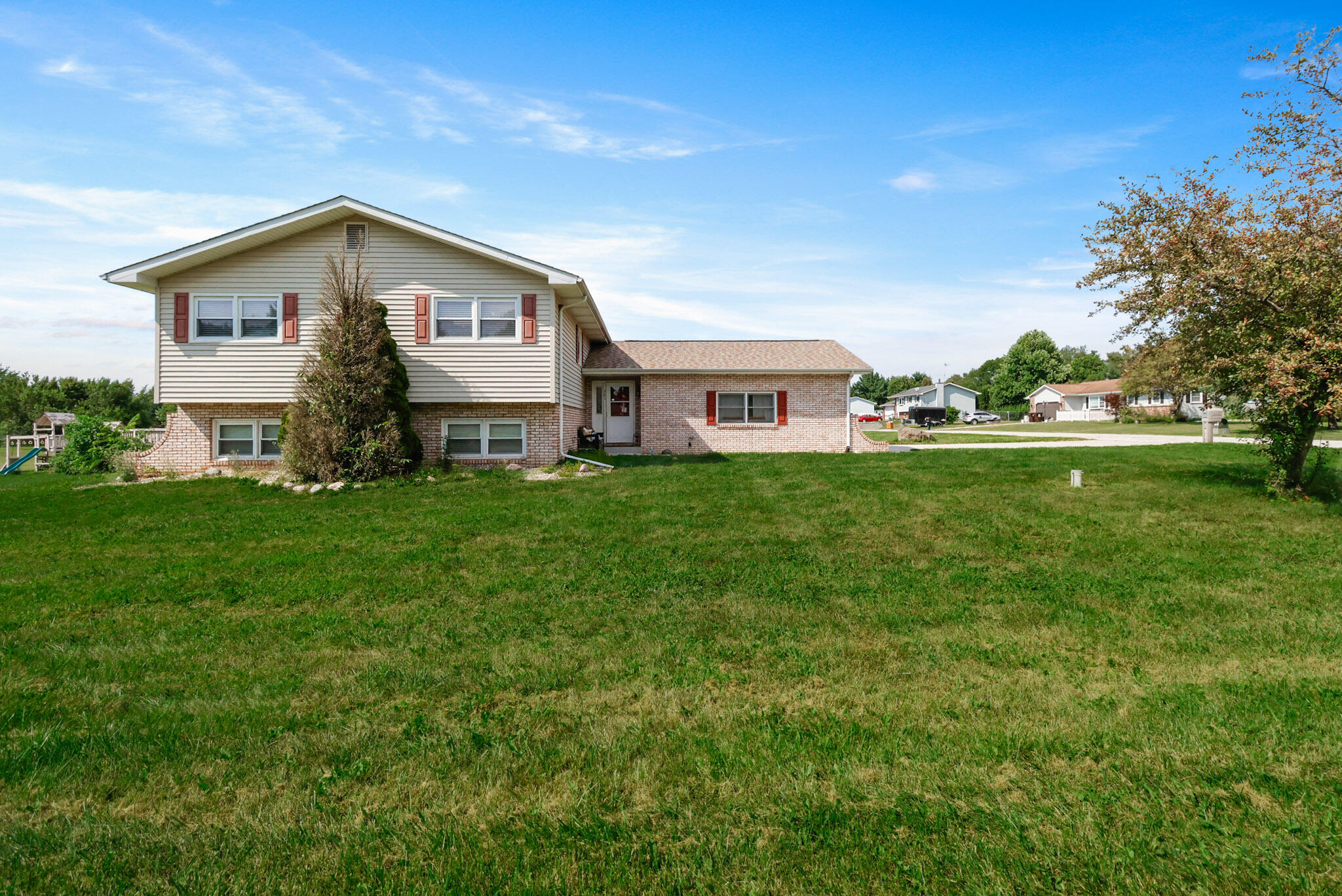 361 Sandwood Court — photo