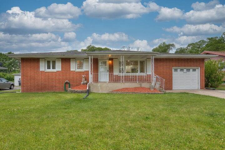 2956 Joann Street — photo