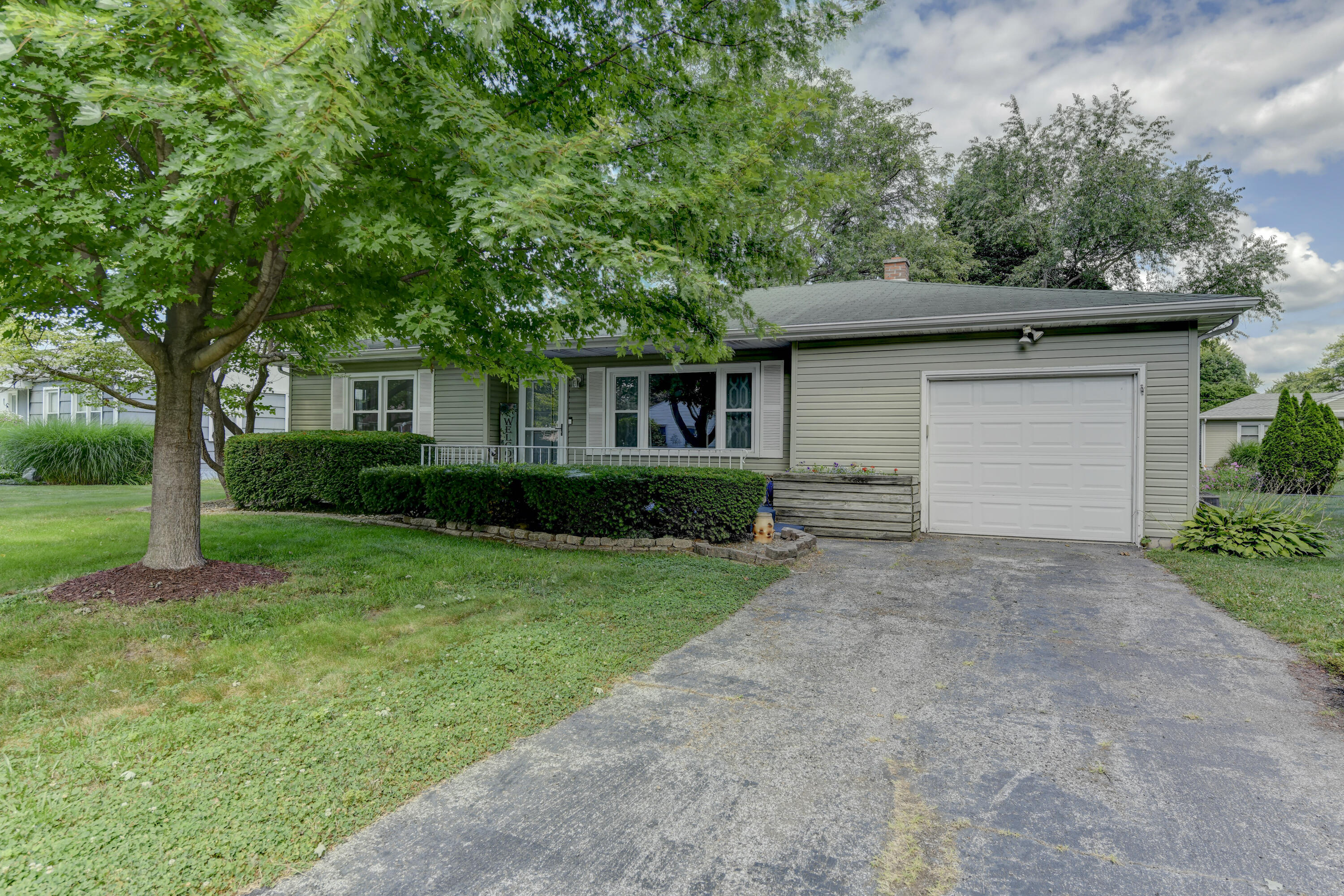 515 S Park Drive — photo