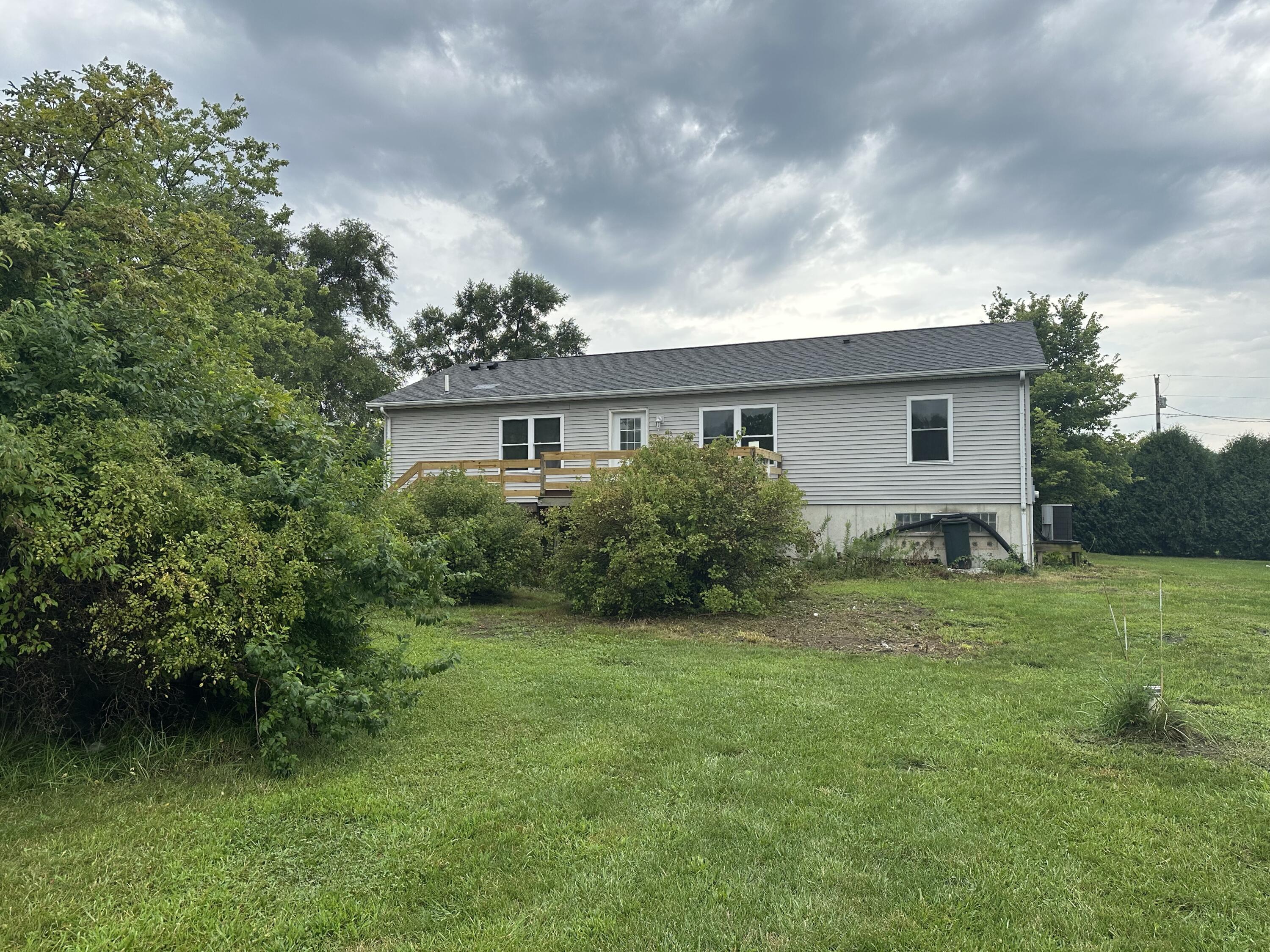 11877 N 600 W — photo