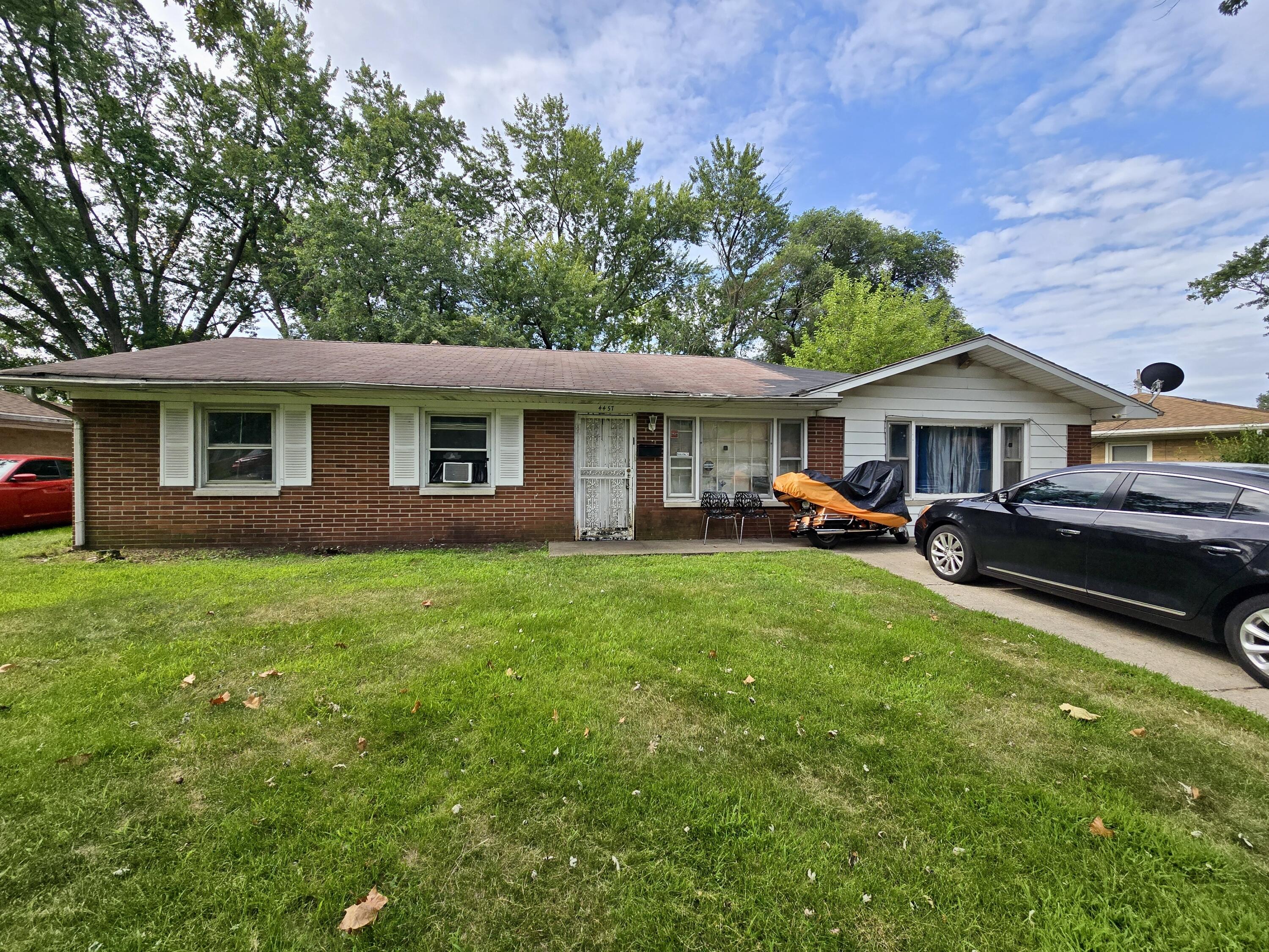 4457 E 6th Avenue, Gary, IN 46403 — photo 2