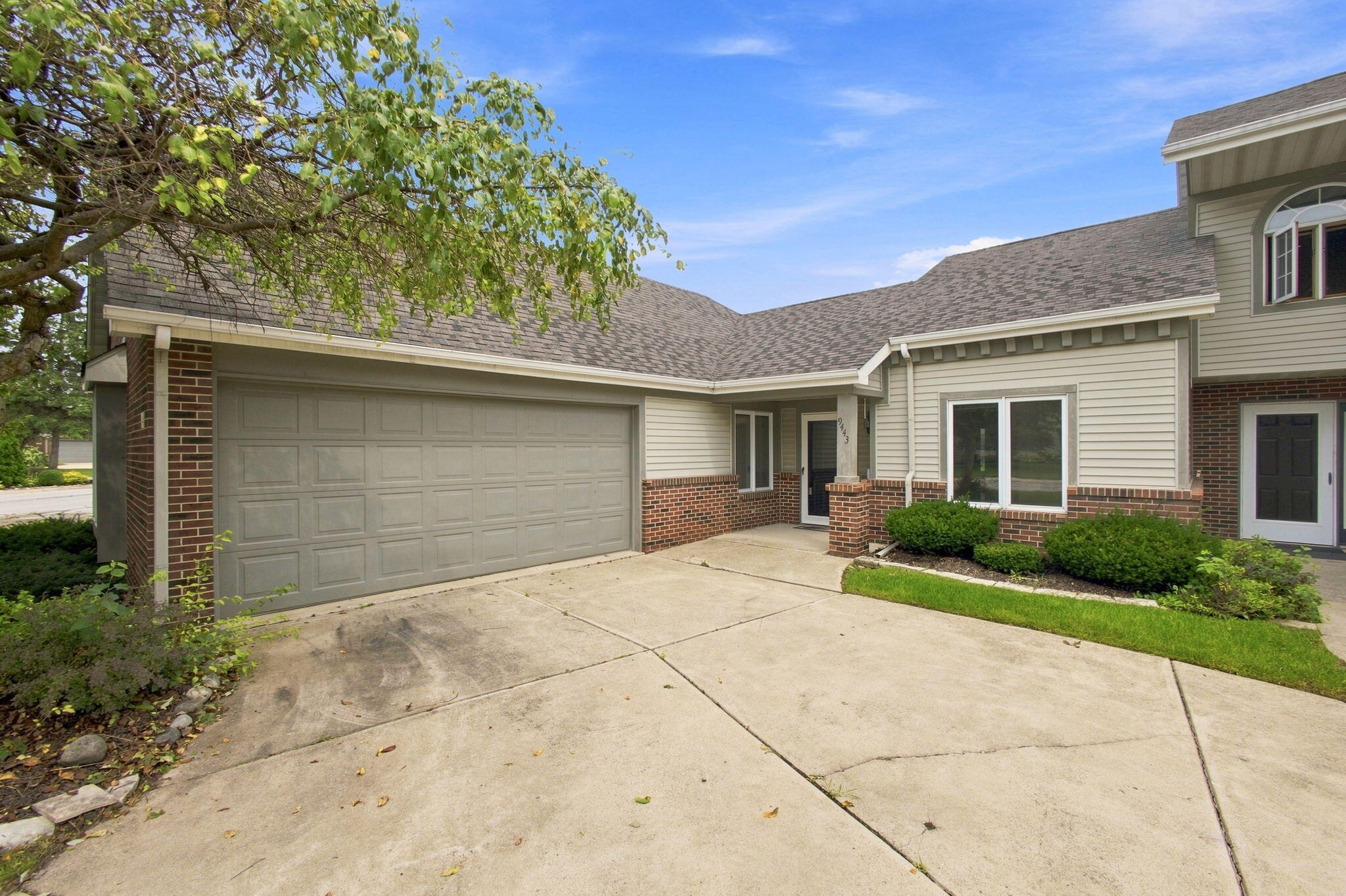 9443 Van Buren Street — photo