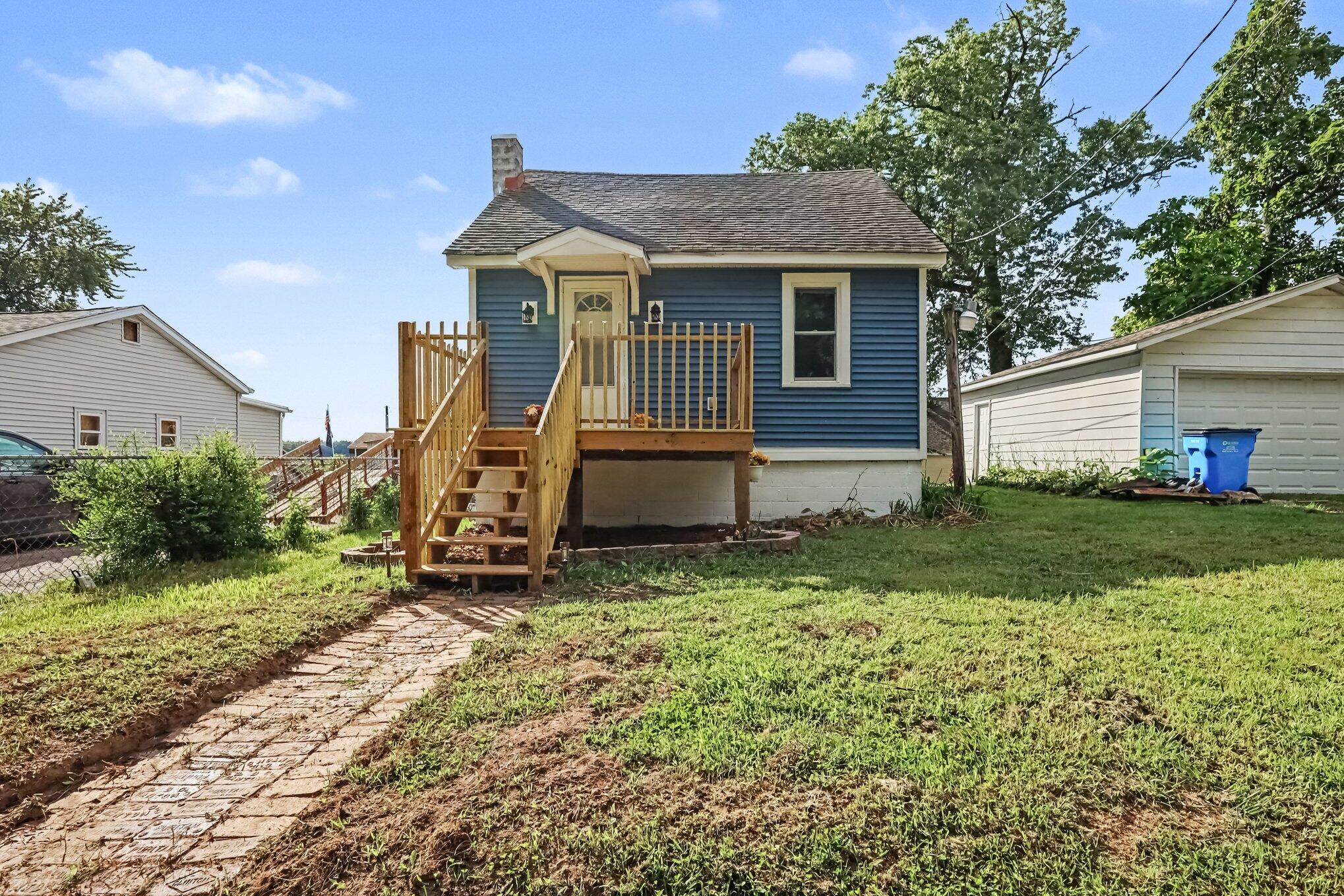 1705 N Longshore Drive — photo