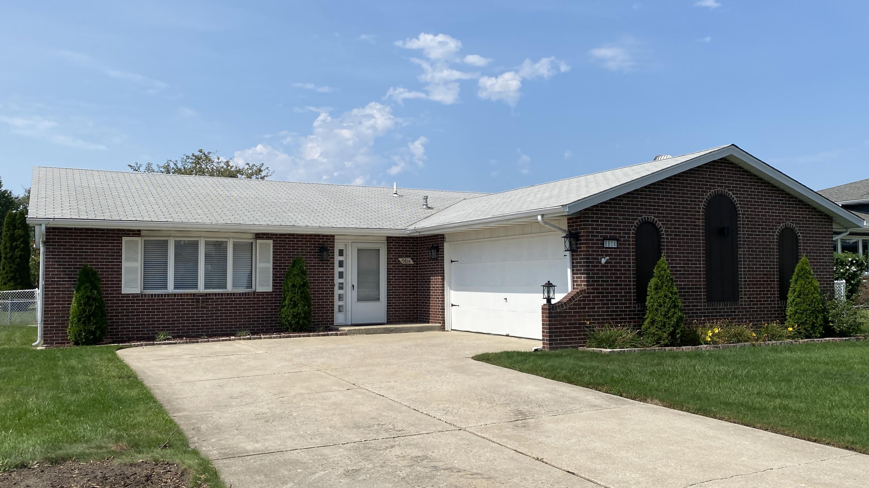 9814 Lincoln Court — photo