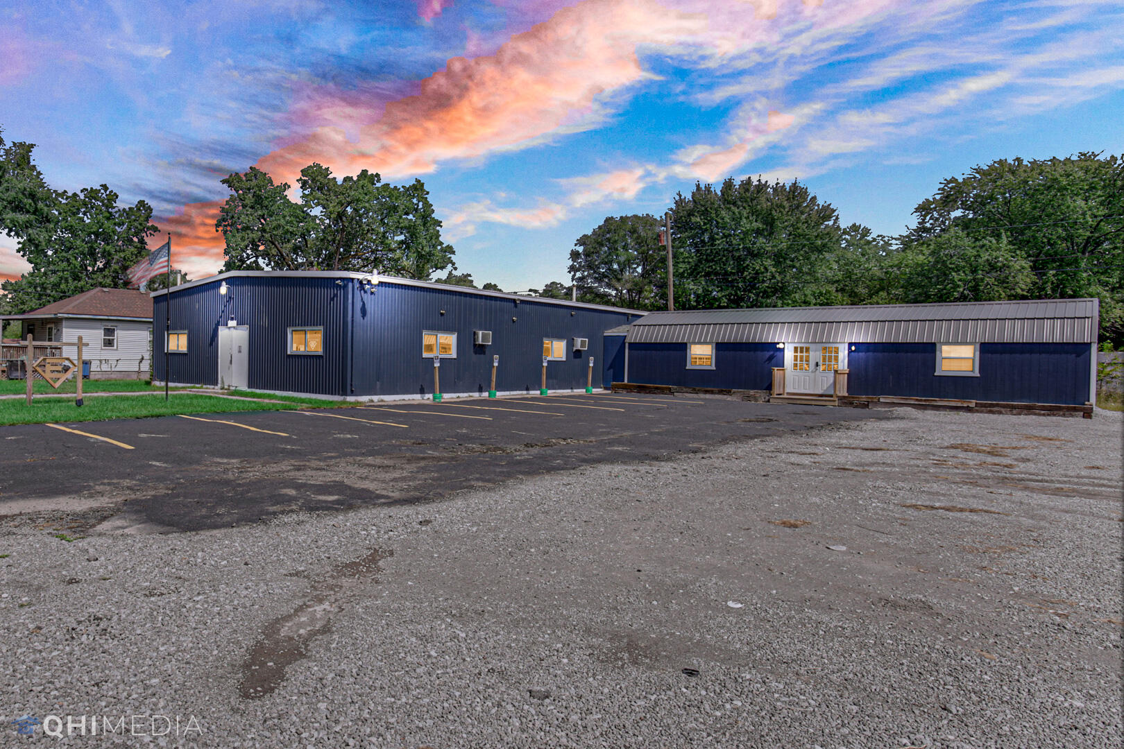 2711 State Street — photo