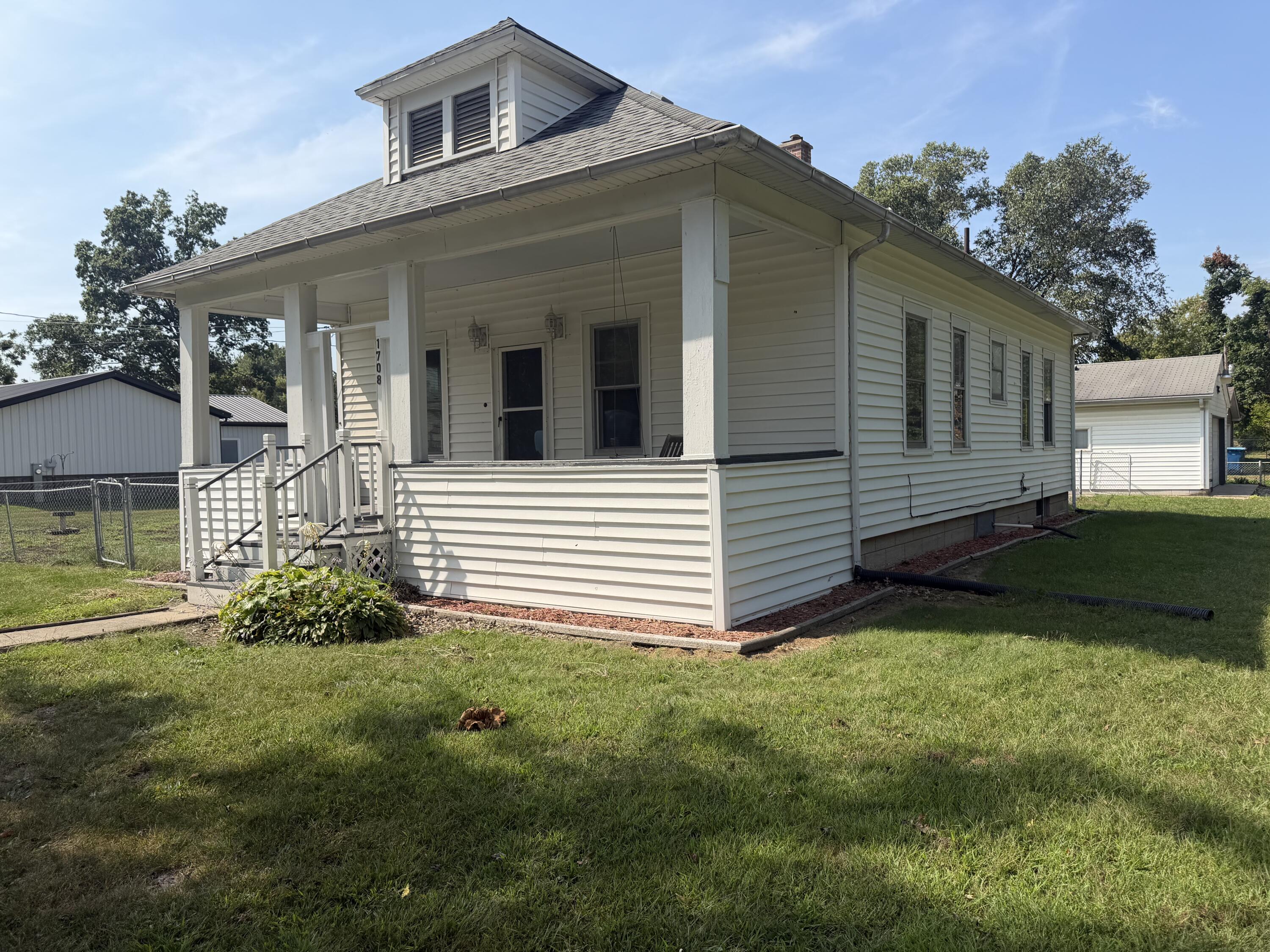 1708 Tower Street — photo