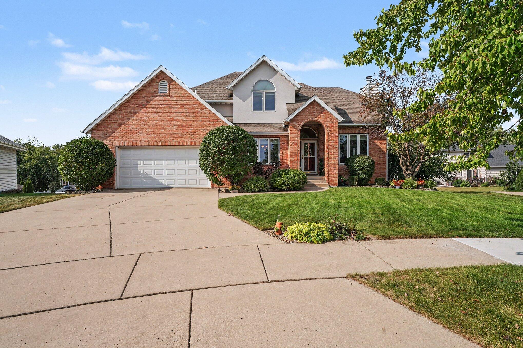 2226 Cowan Court — photo