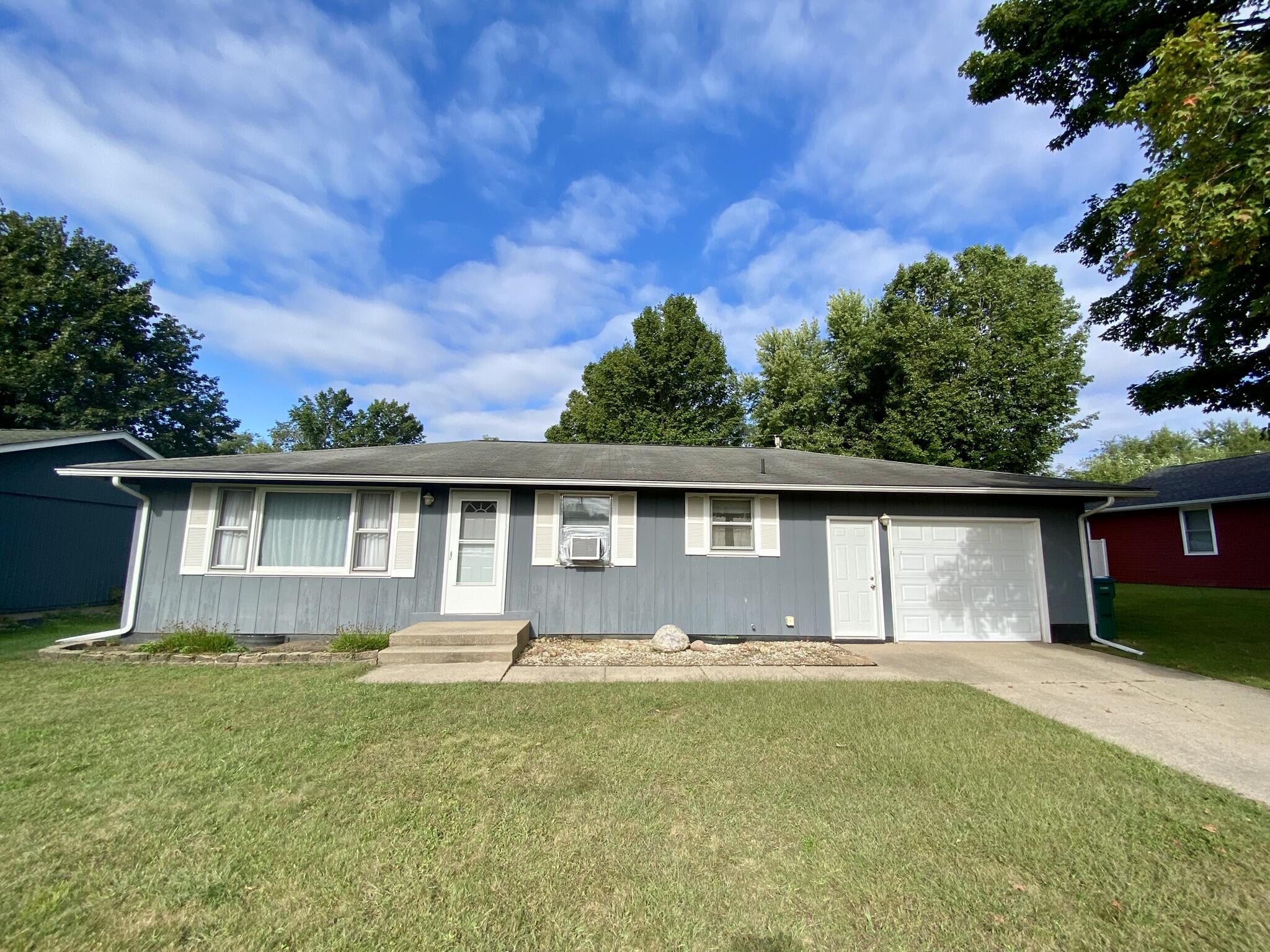 1064 Albin Drive — photo