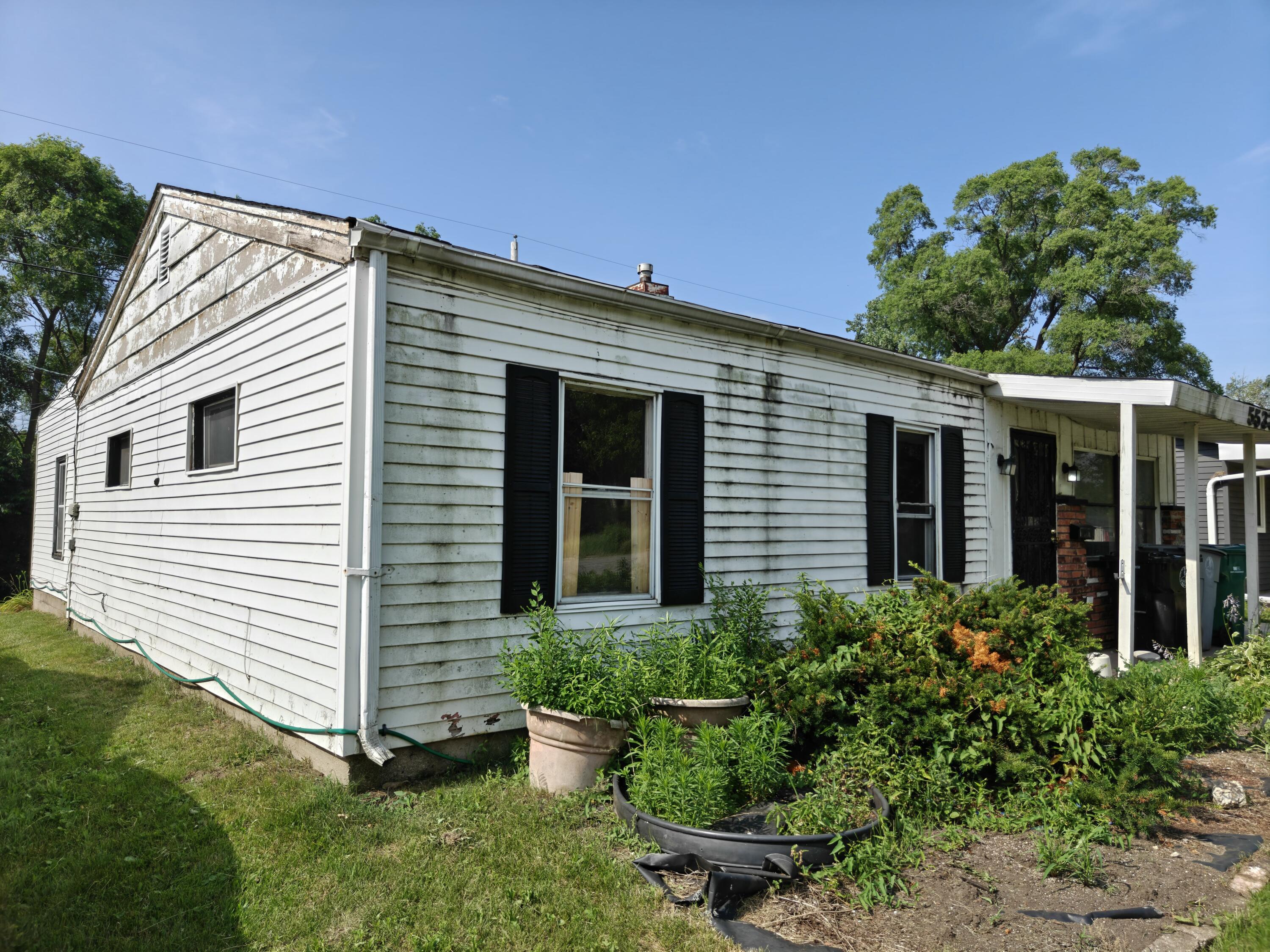 5533 E 13th Place, Gary, IN 46403 — photo 2