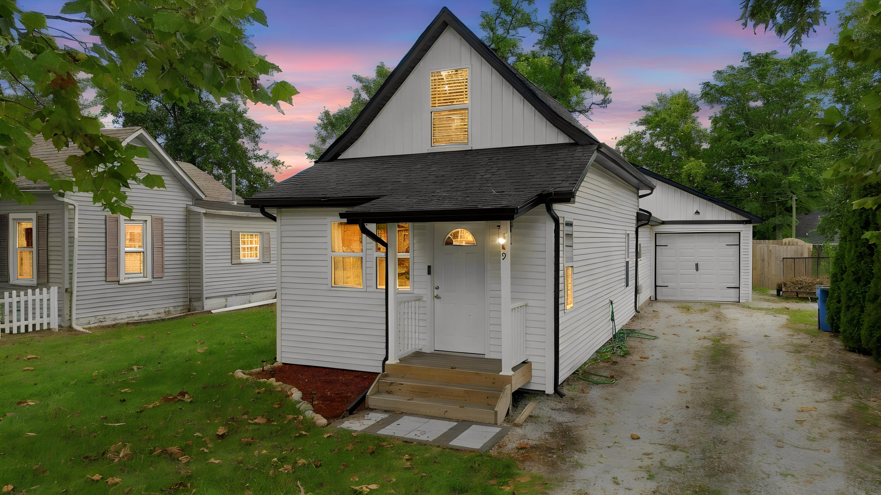 809 Azalea Street SE — photo