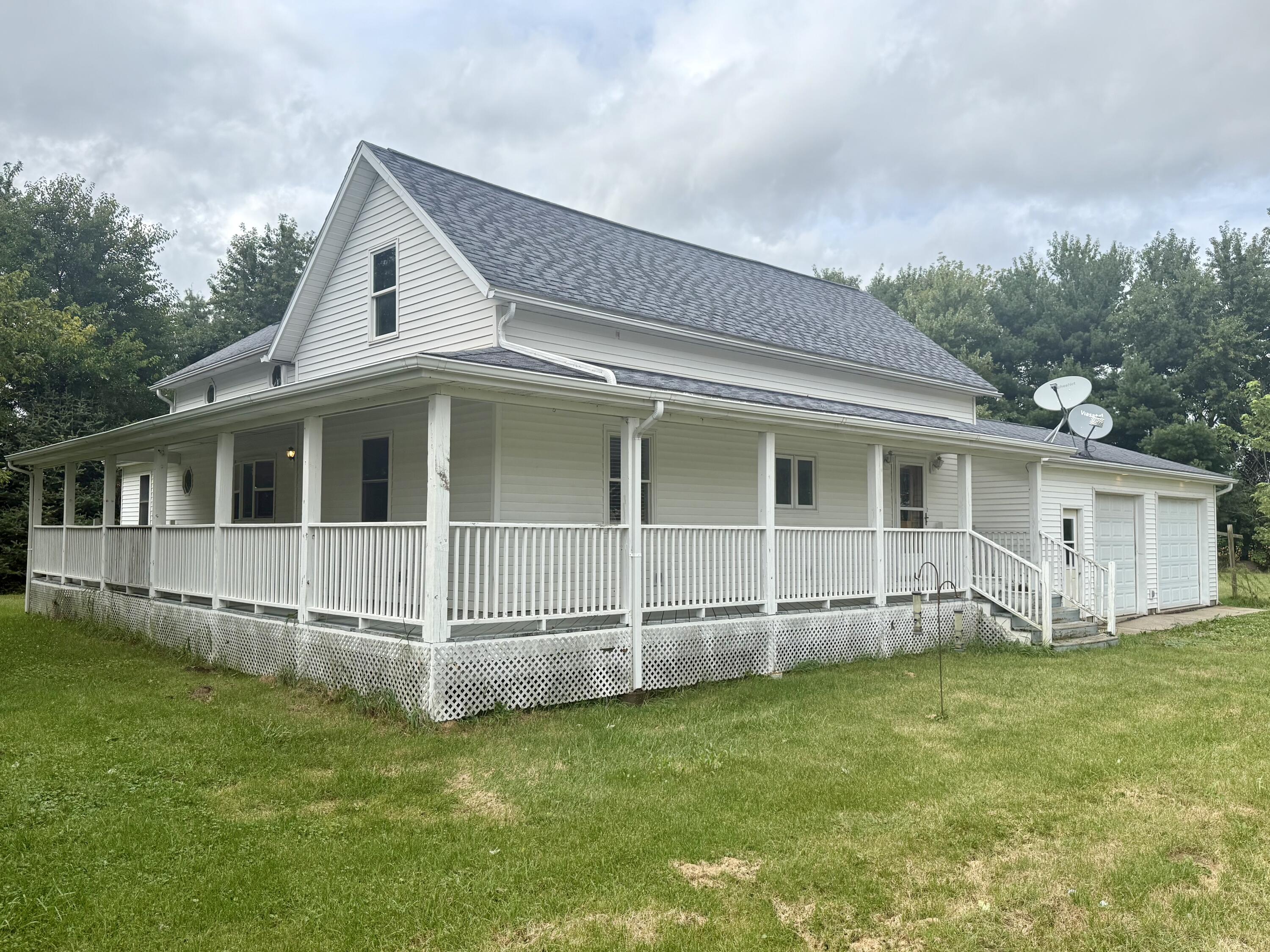 7373 E State Road 104 — photo