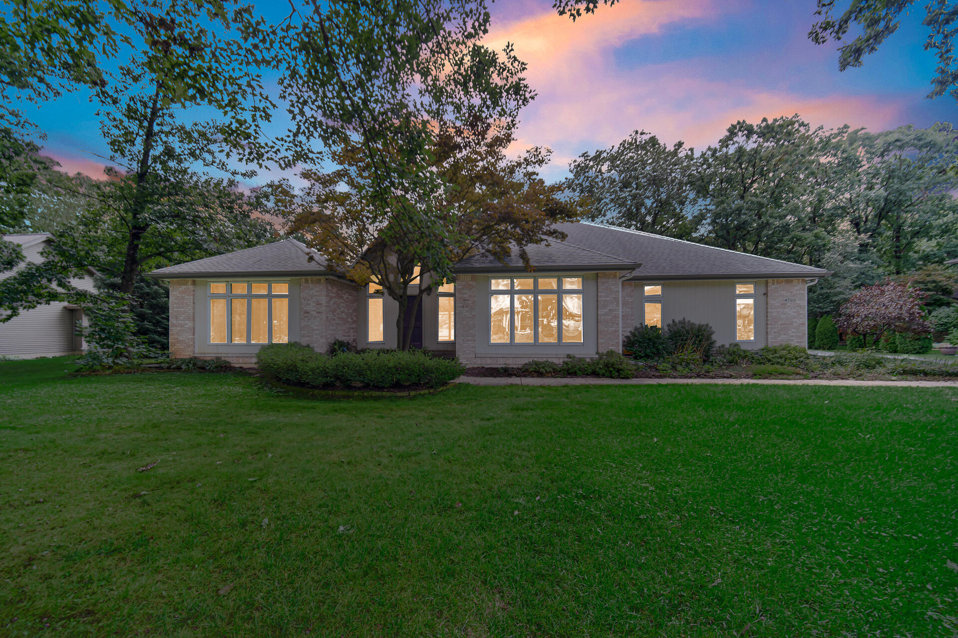4733 W 122nd Place — photo
