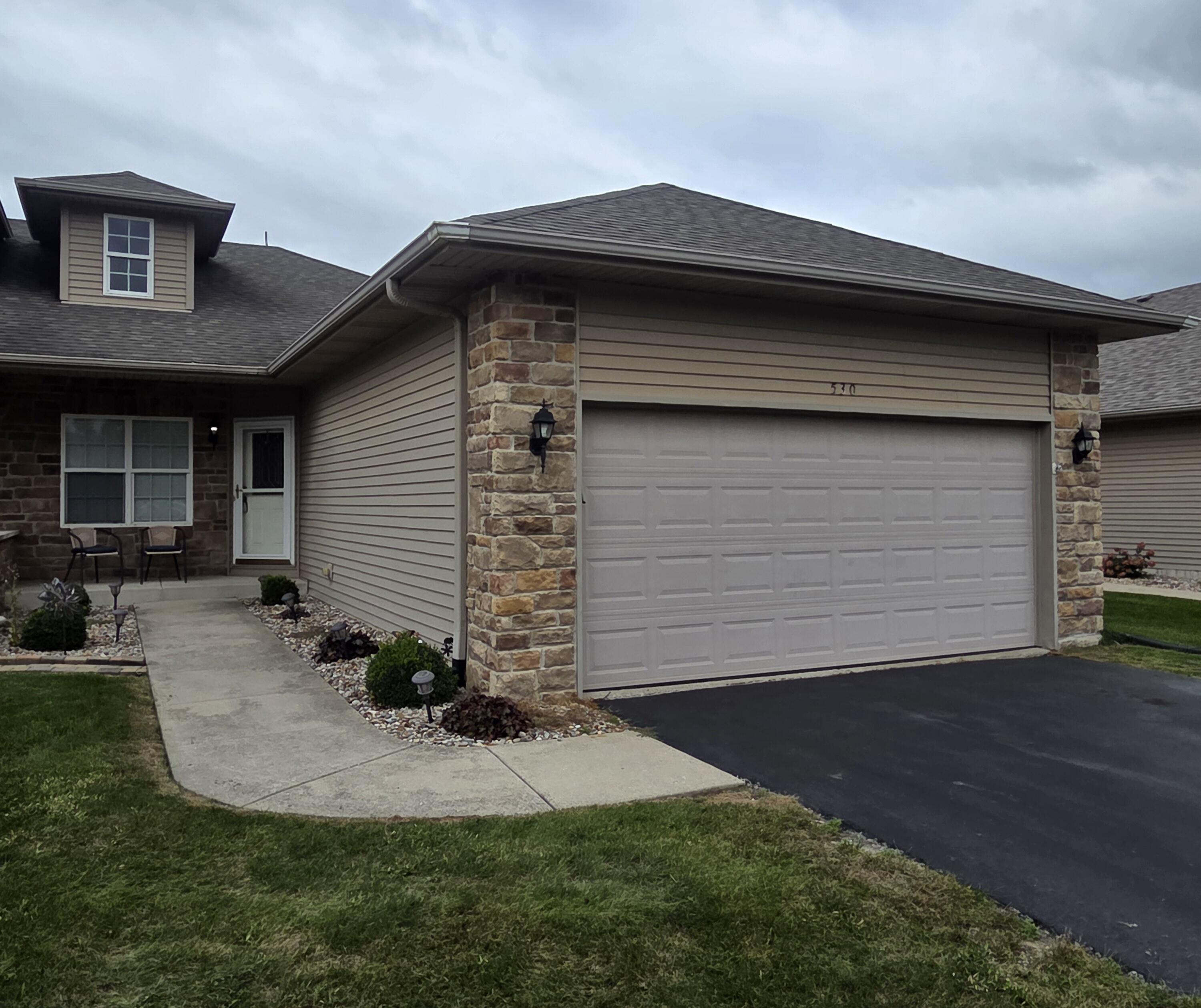 530 Cochran Drive — photo