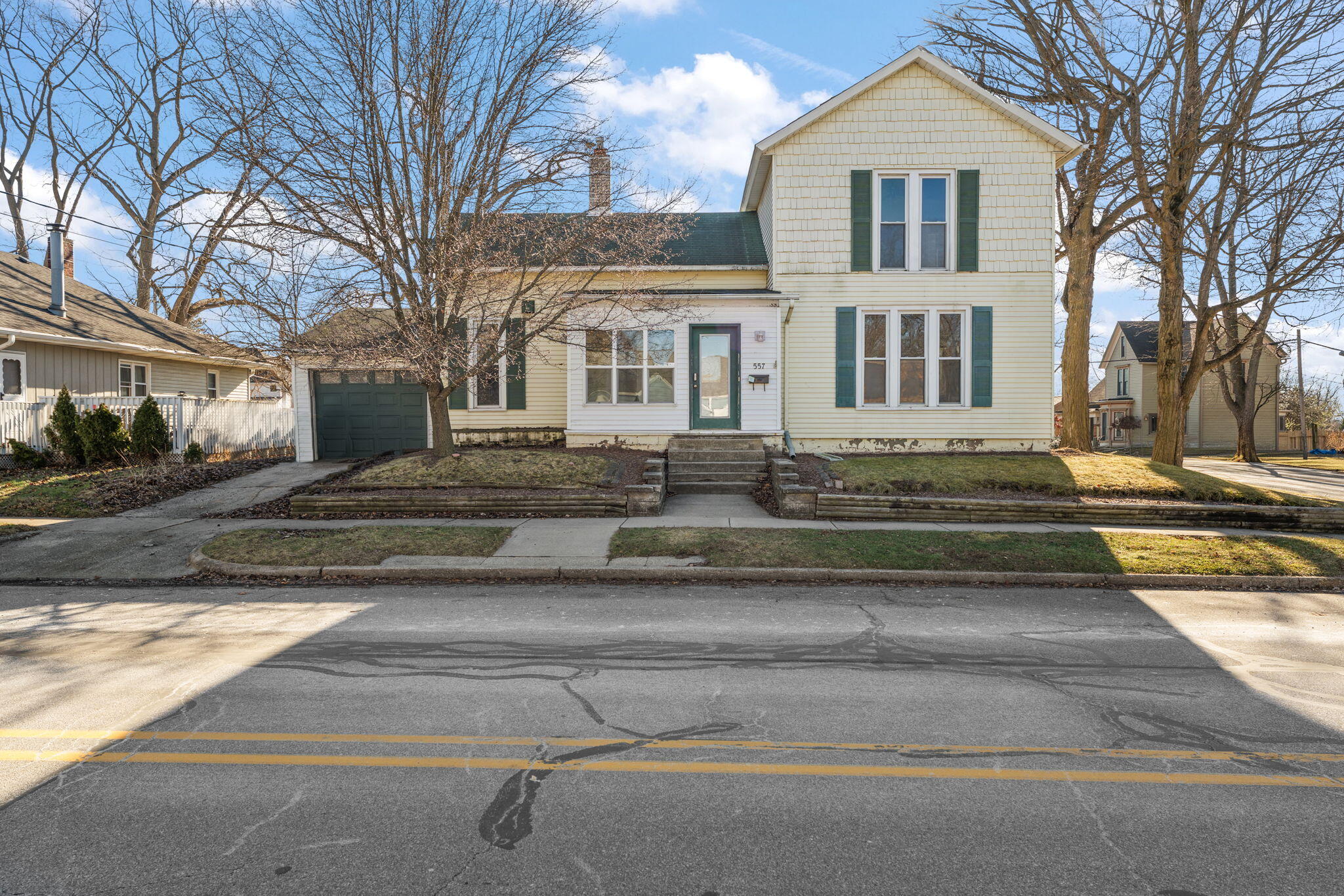 557 W Chicago Street — photo