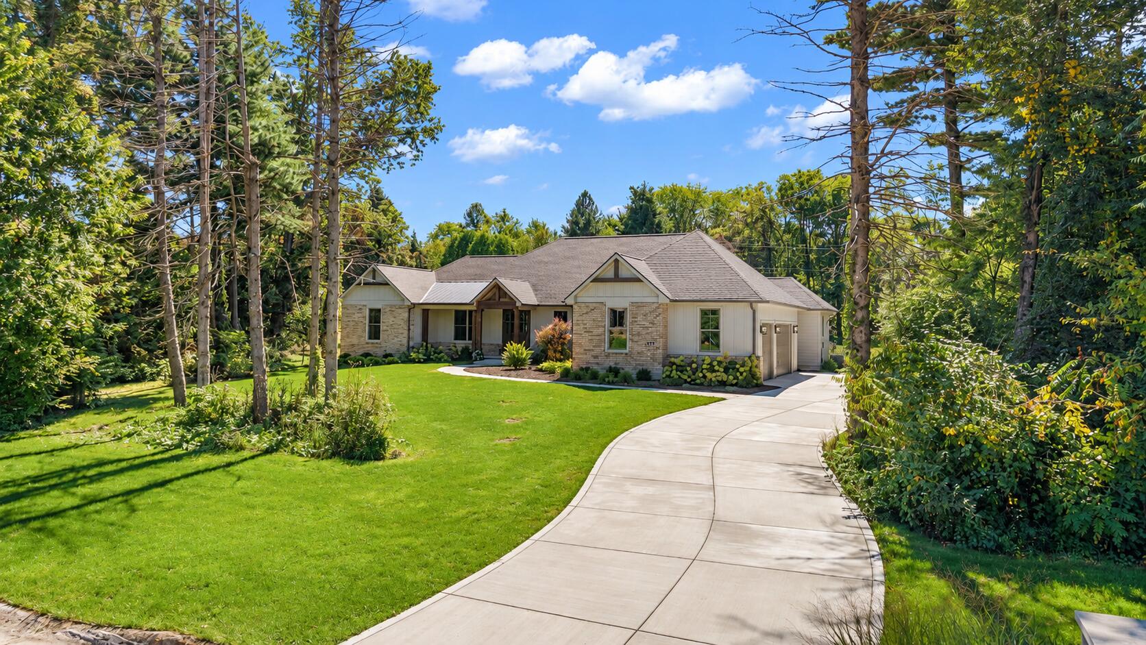 363 Ridgeview Drive — photo