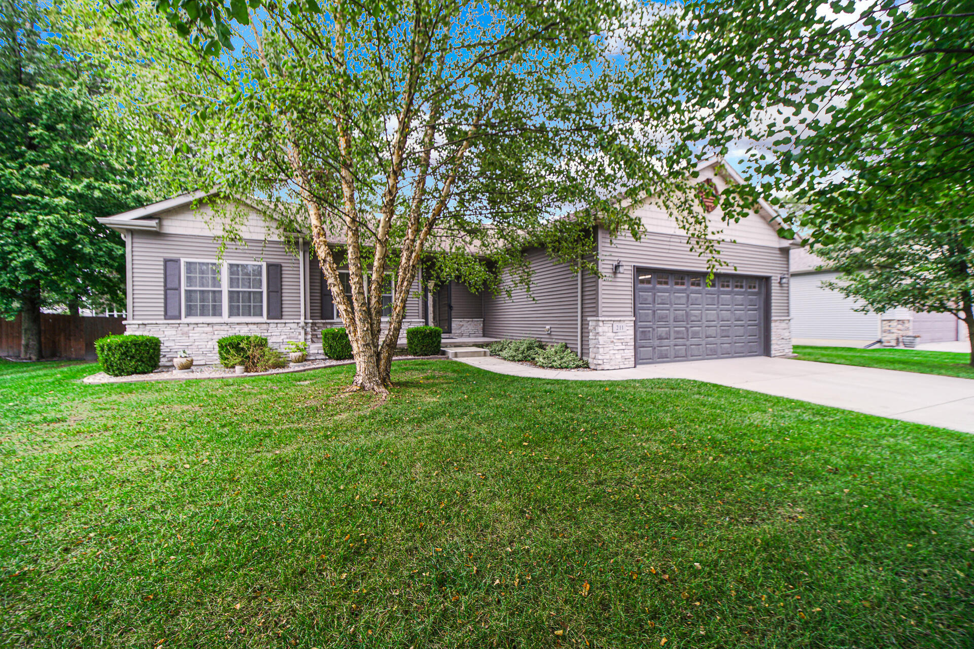 211 Trailcreek Drive — photo