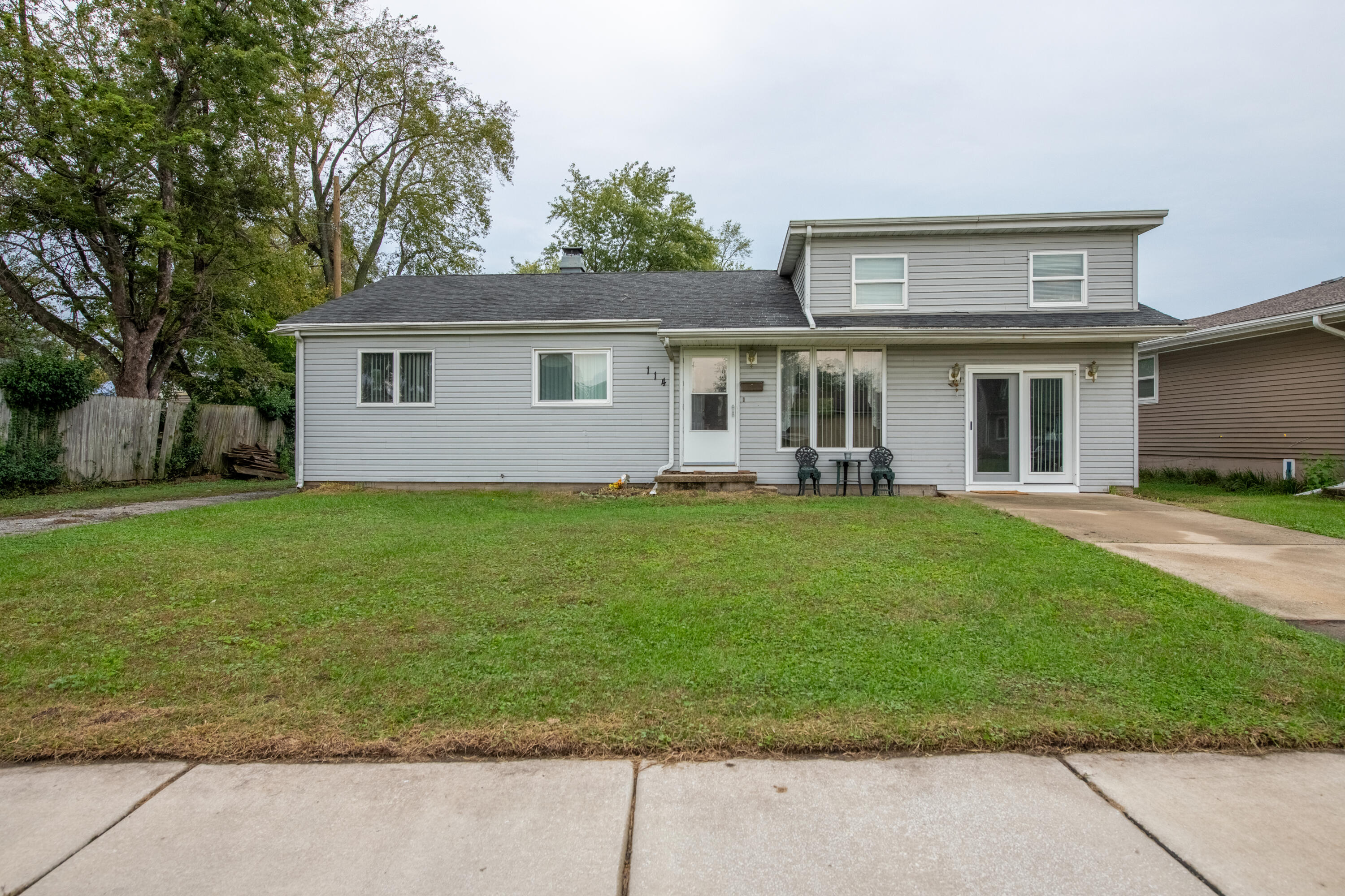 114 E Manor Drive — photo