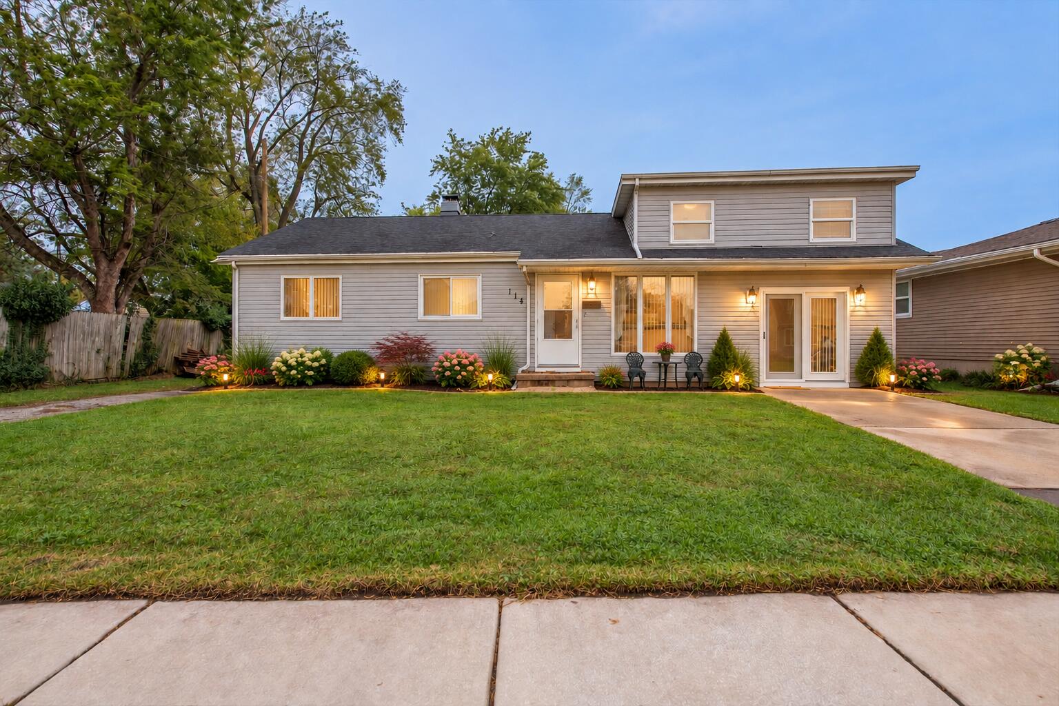 114 E Manor Drive, Griffith, IN 46319 — photo 2