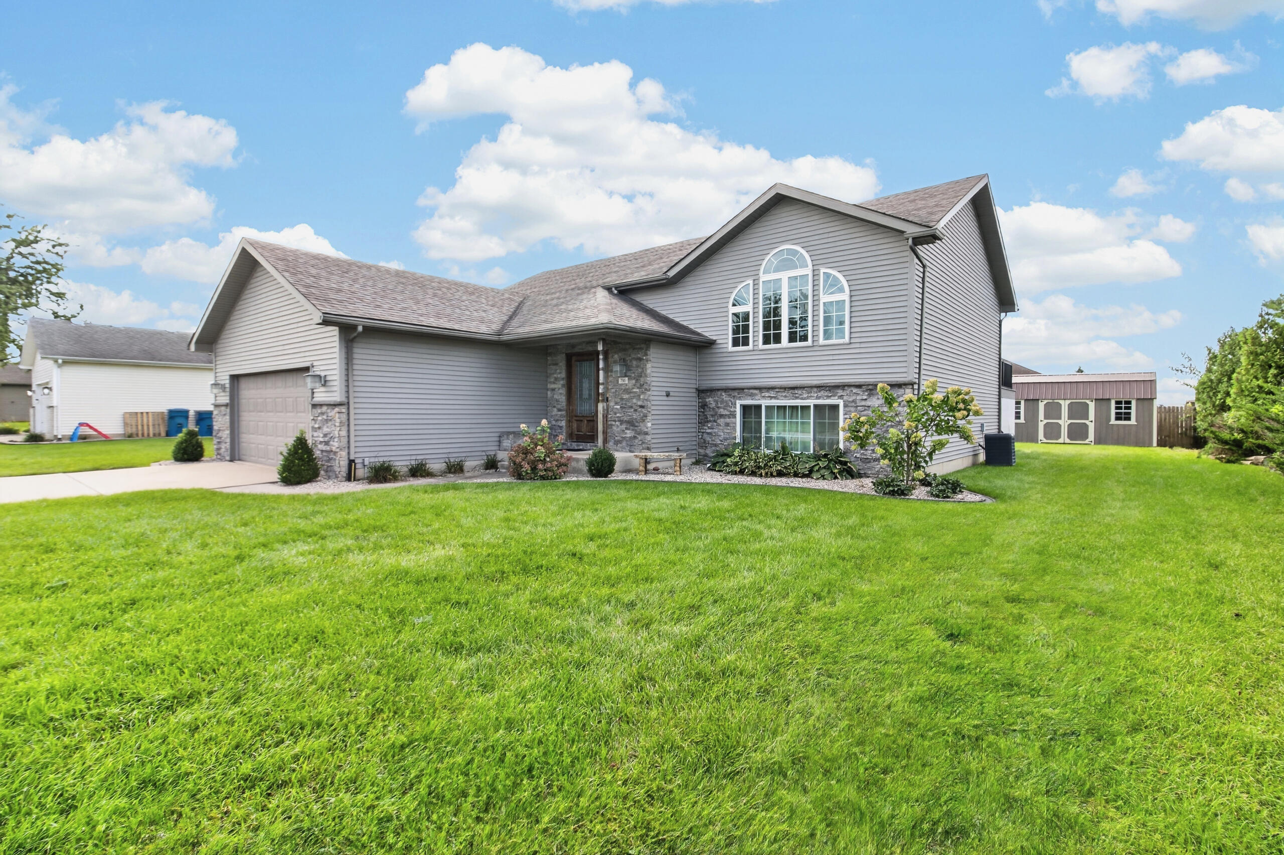 795 Surrey Drive, Lowell, IN 46356 | Realty.com