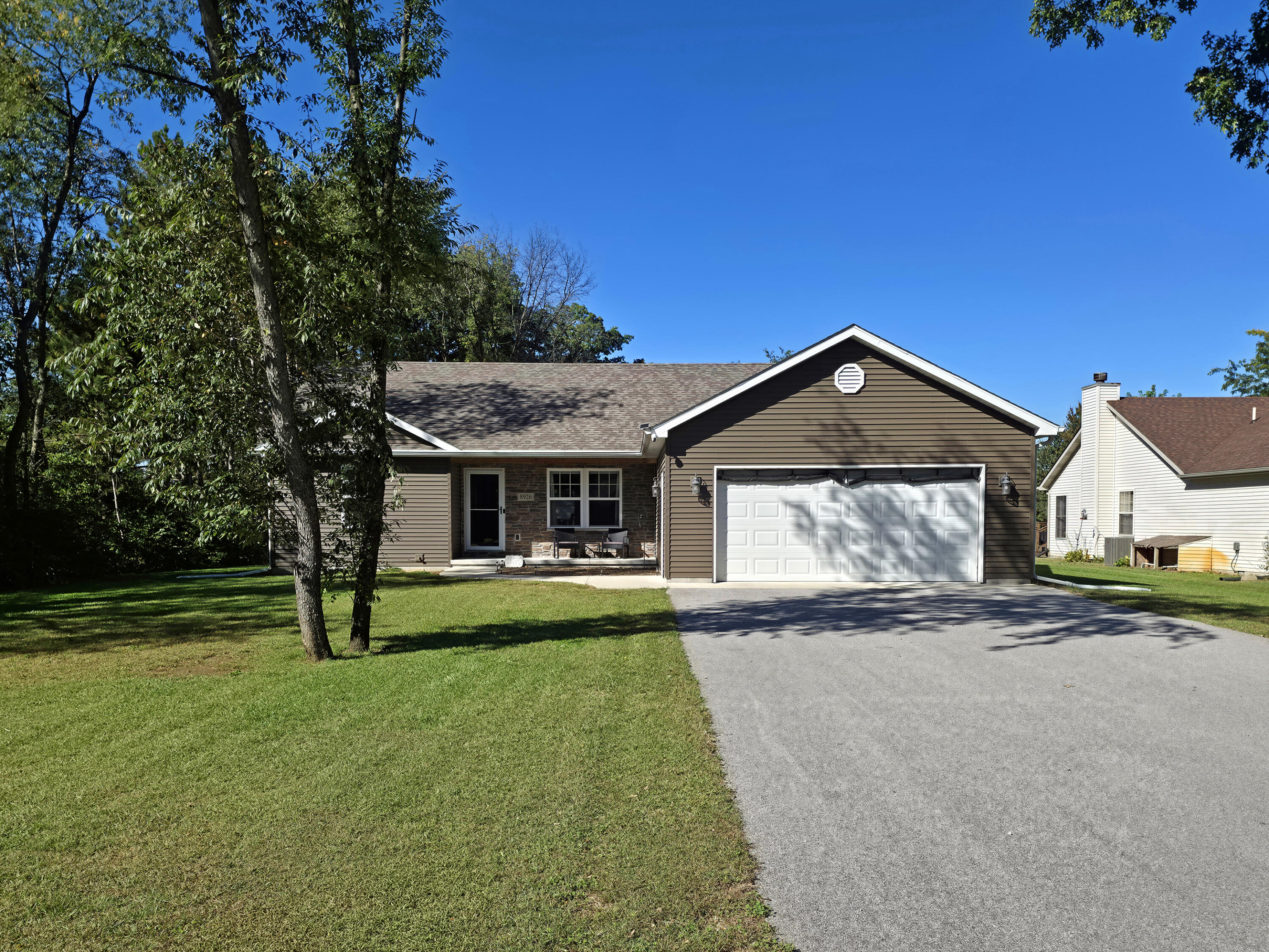 8926 N 489 W — photo