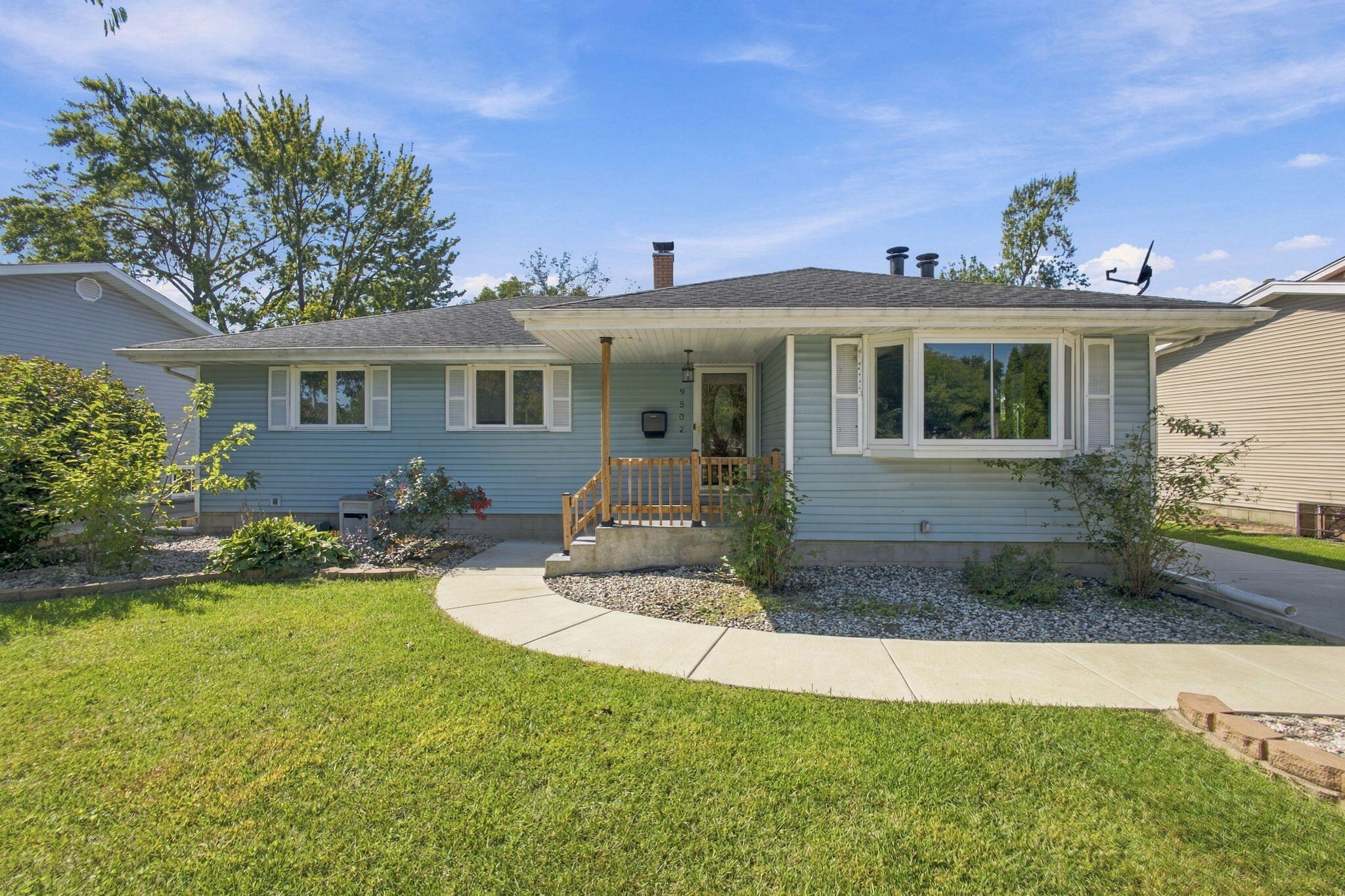 9502 Fran-lin Parkway — photo