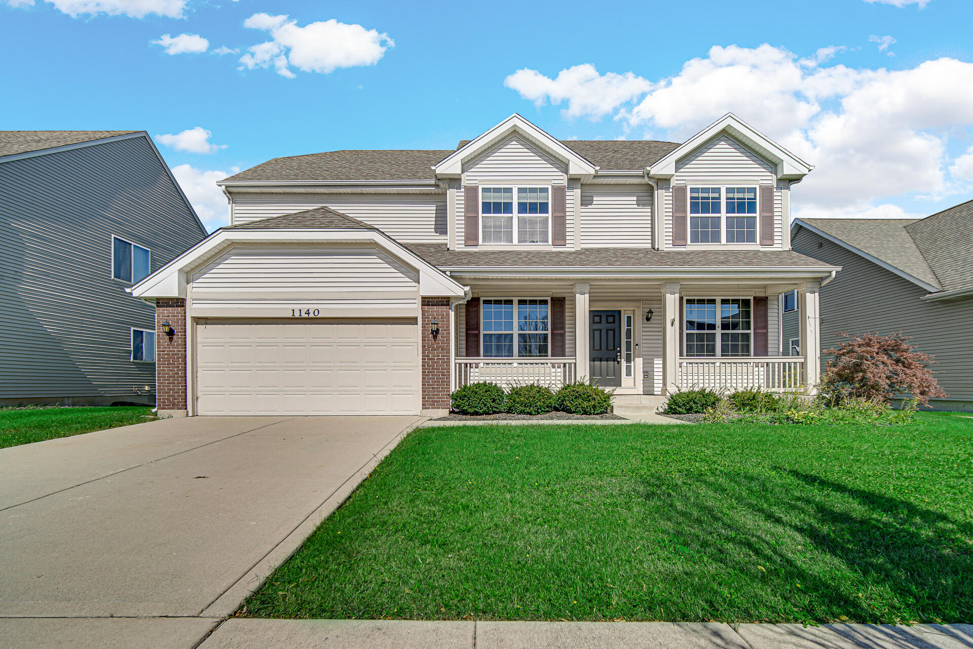 1140 Hyde Park — photo