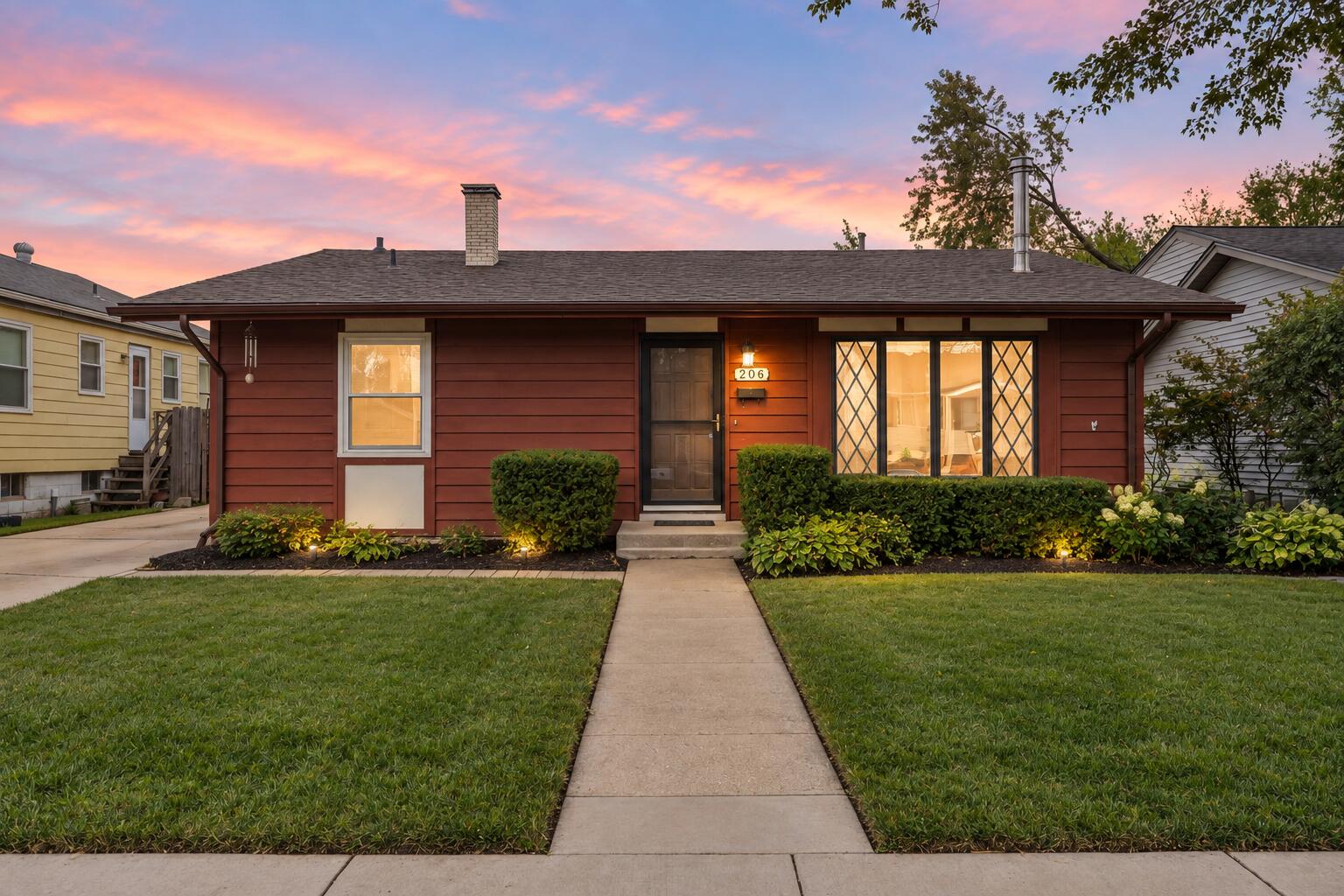 206 E Manor Drive — photo