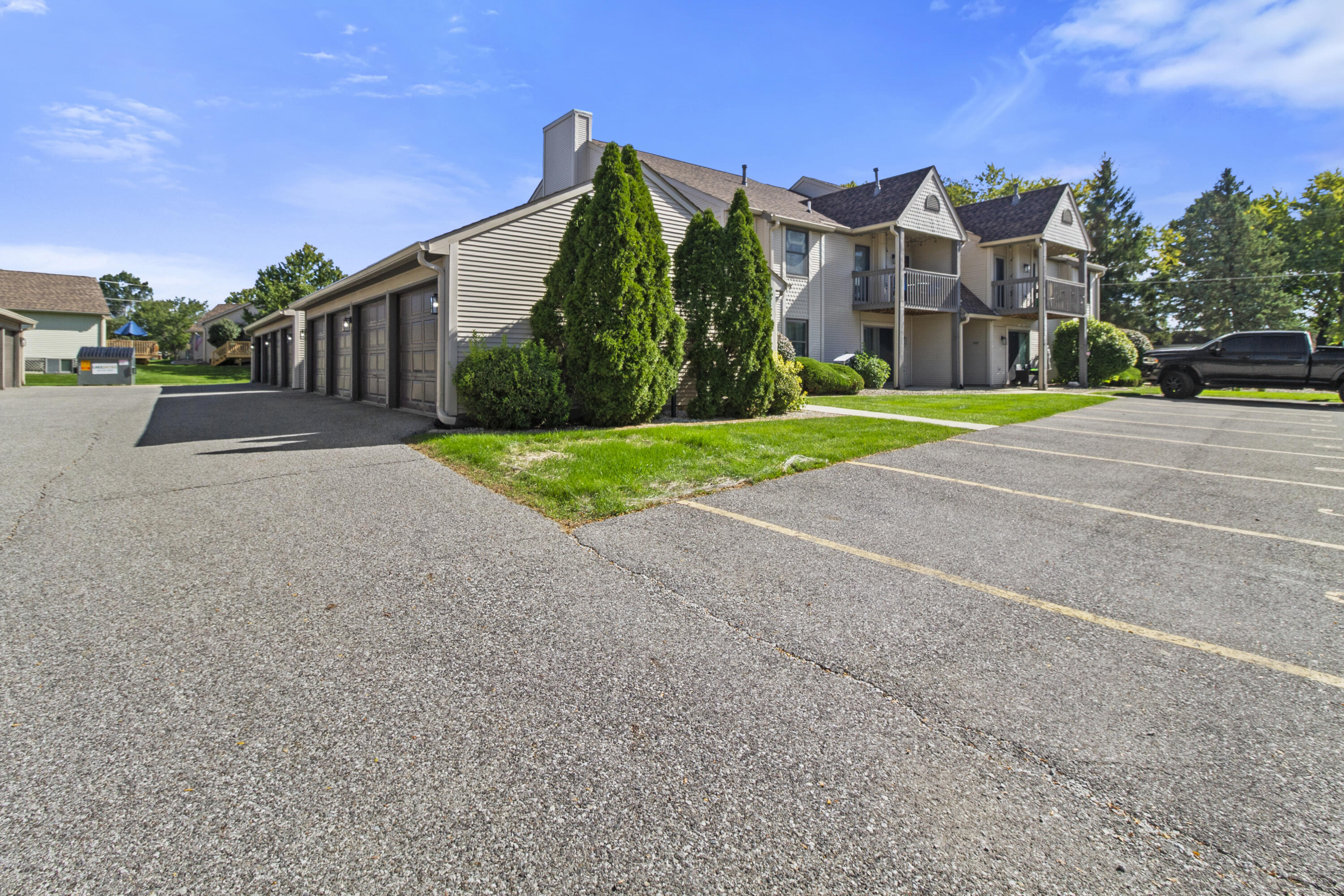 3502 Timberbridge Drive Unit F — photo