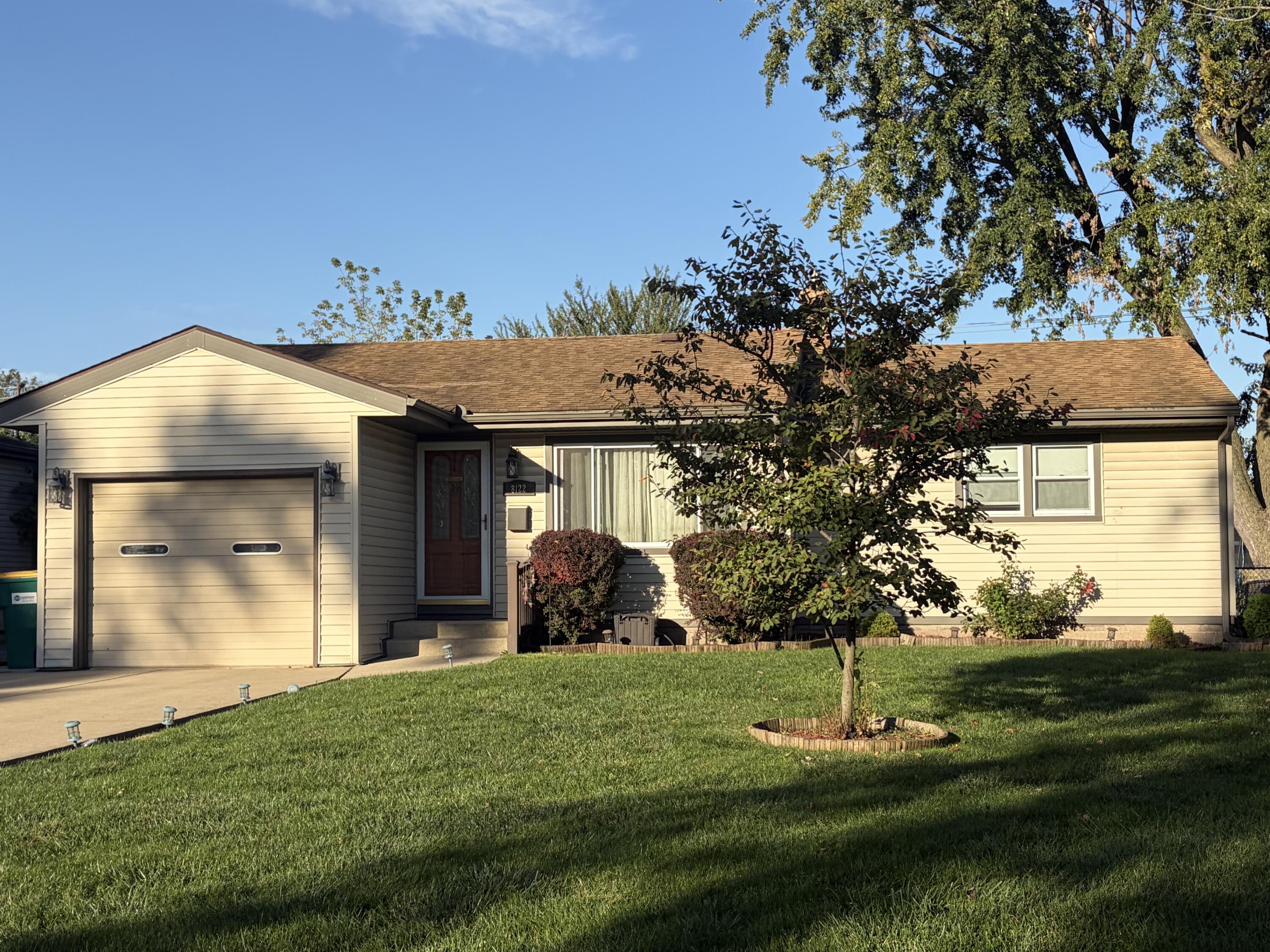 8122 Kooy Drive — photo