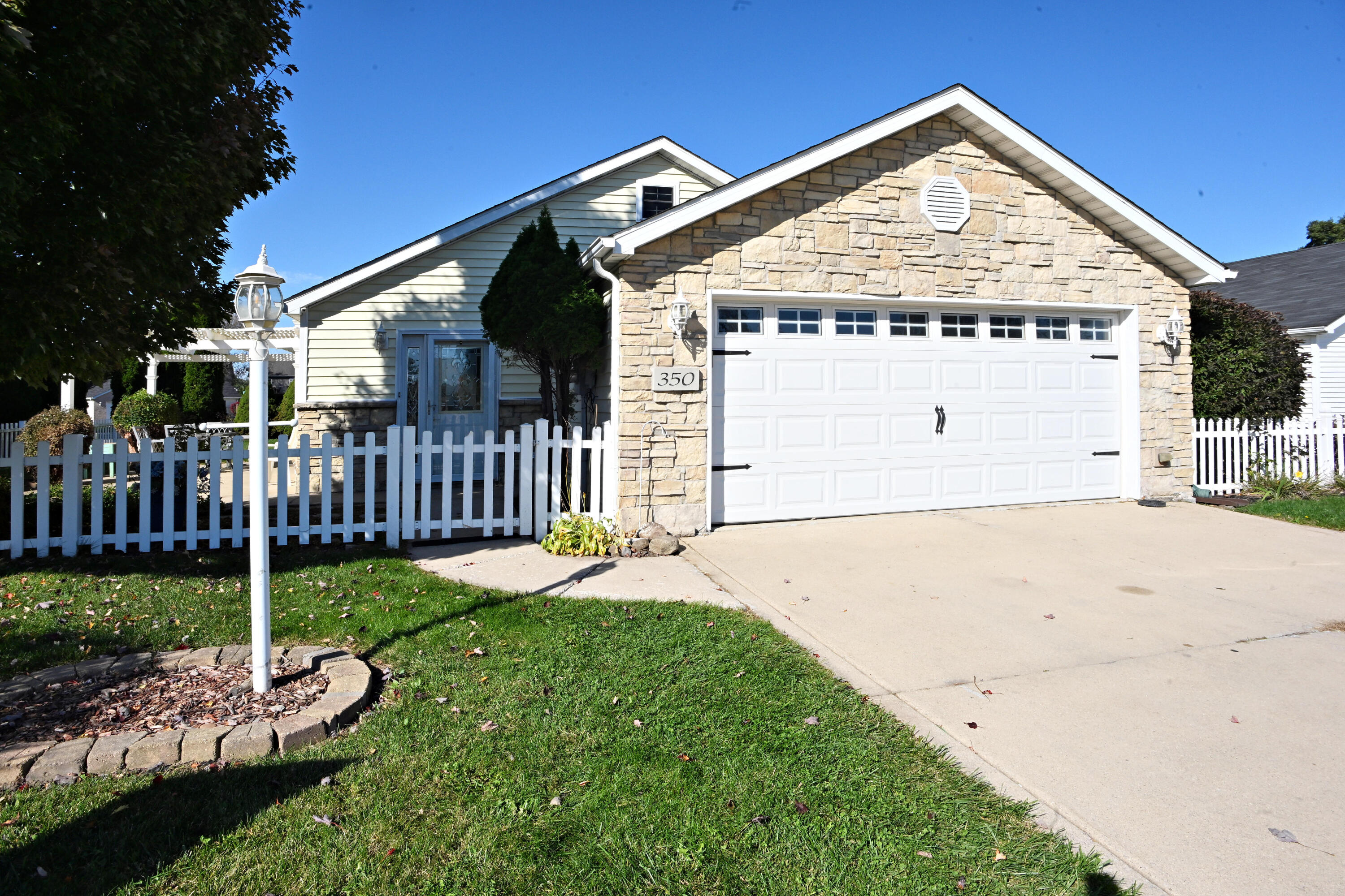 350 Brown Court — photo