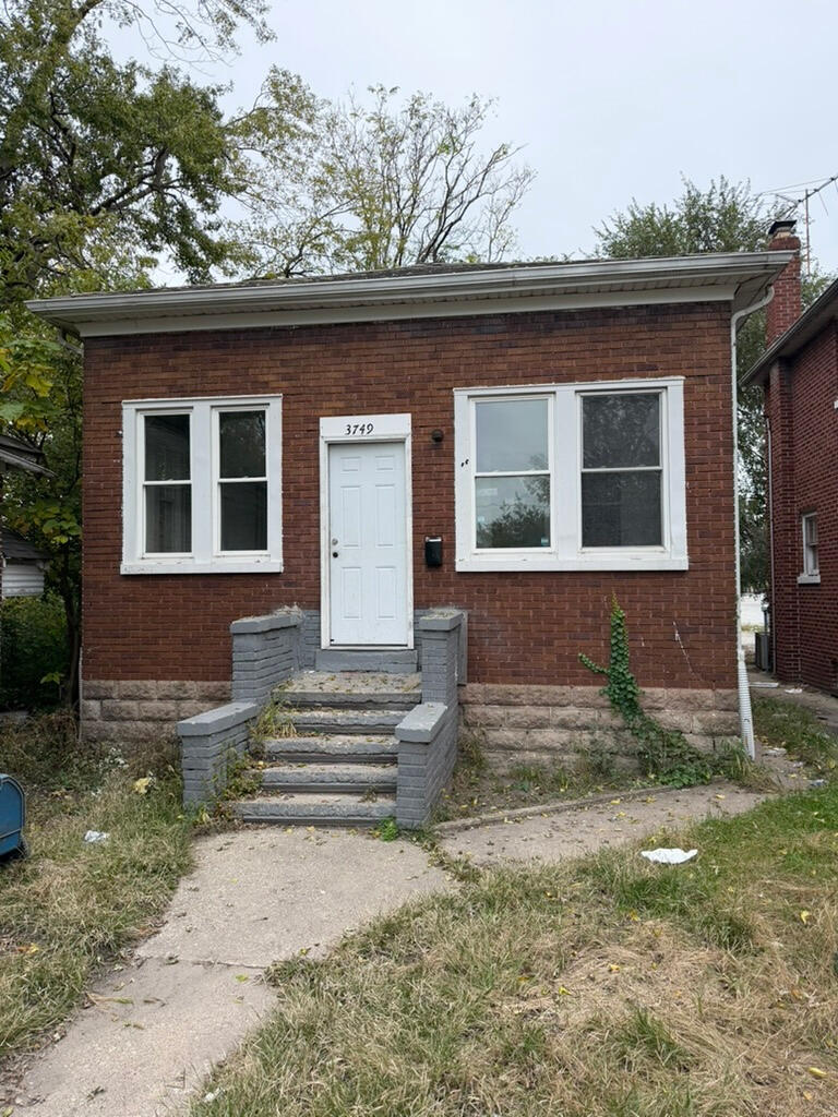 3749 Washington Street — photo