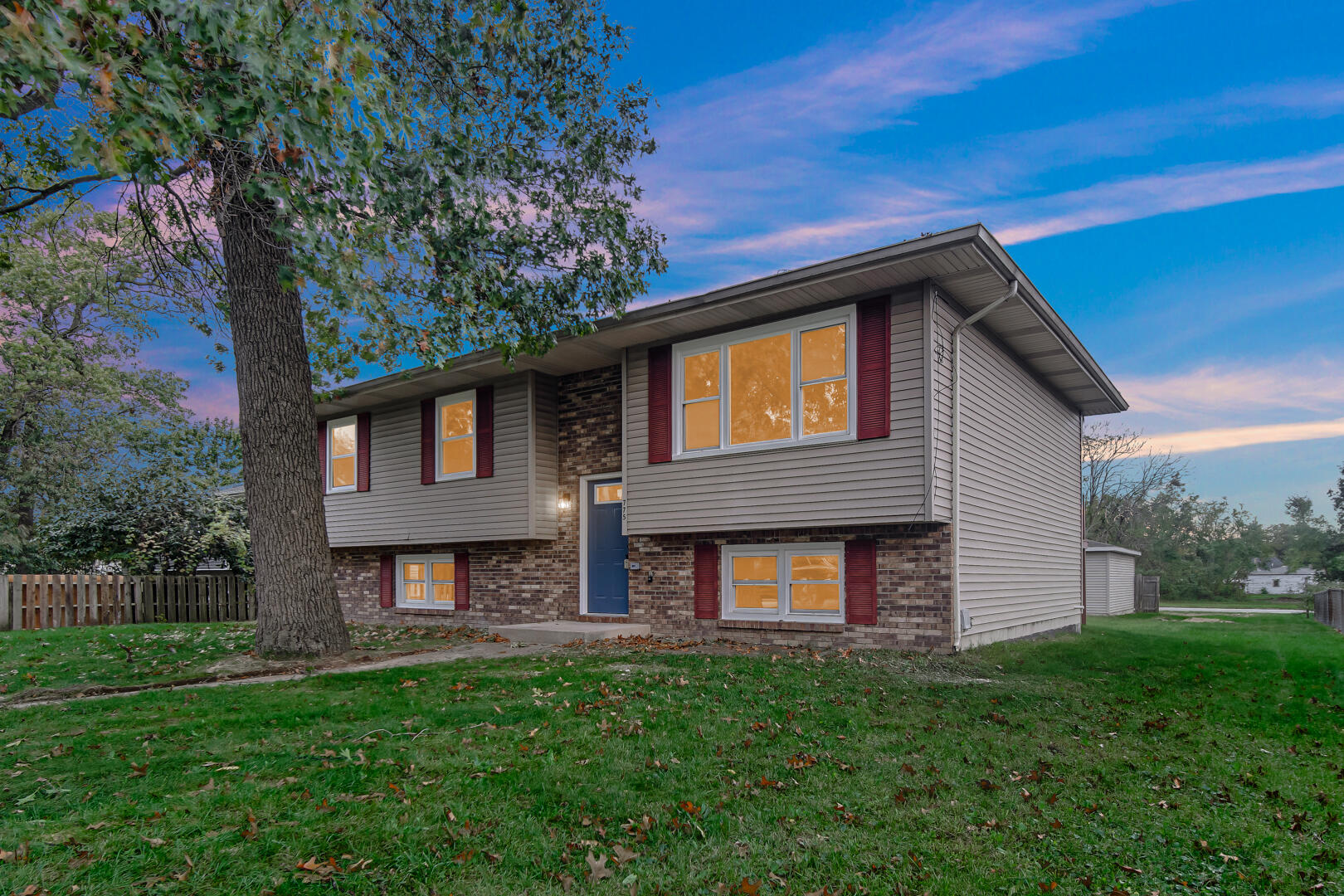 775 Riverlane Drive — photo