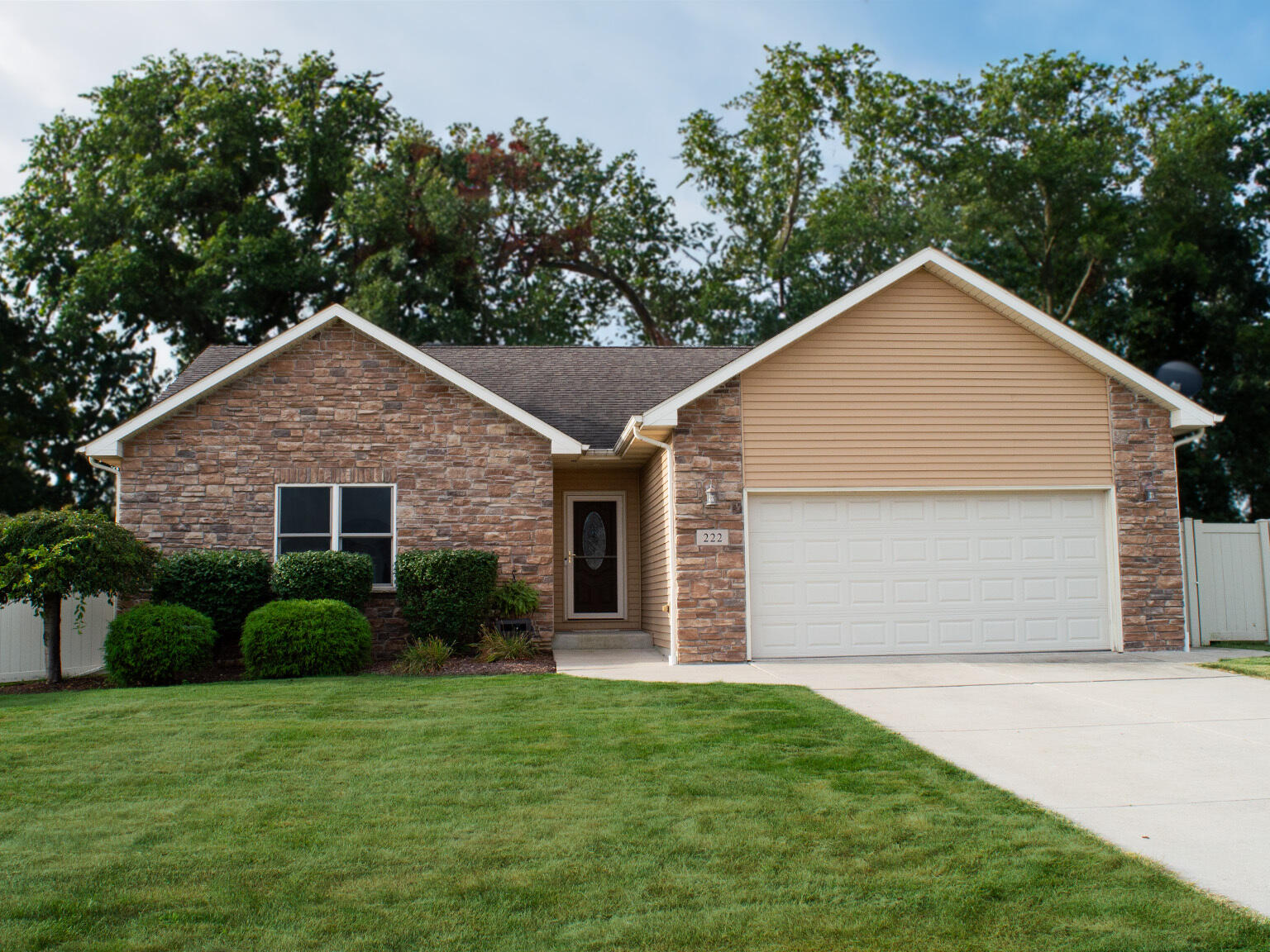 222 Cessna Drive — photo